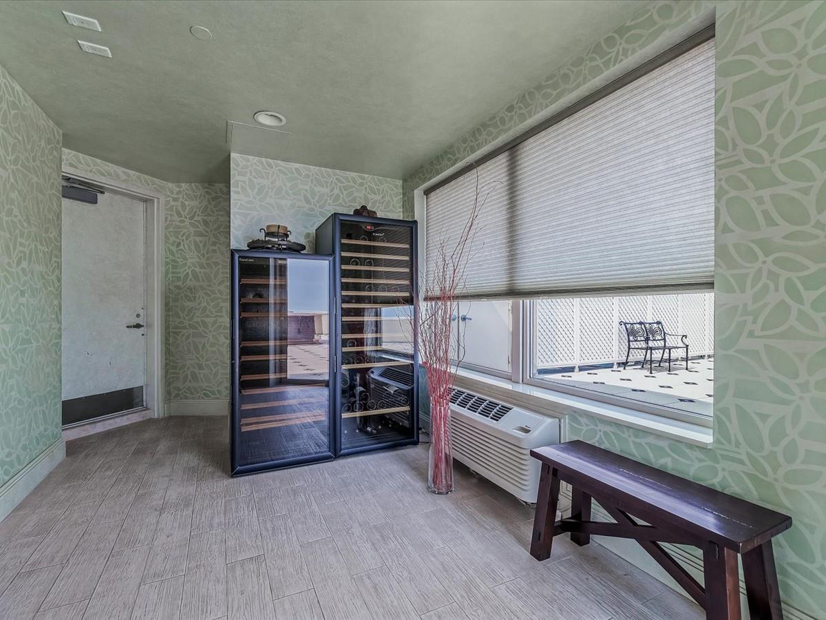 Condo Boardwalk  Nassau County, NY 11561, MLS-873178-24