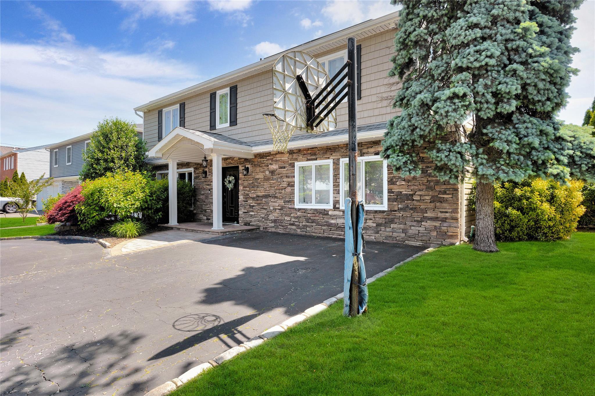 Single Family Cheryl  Nassau County, NY 11566, MLS-873214-3