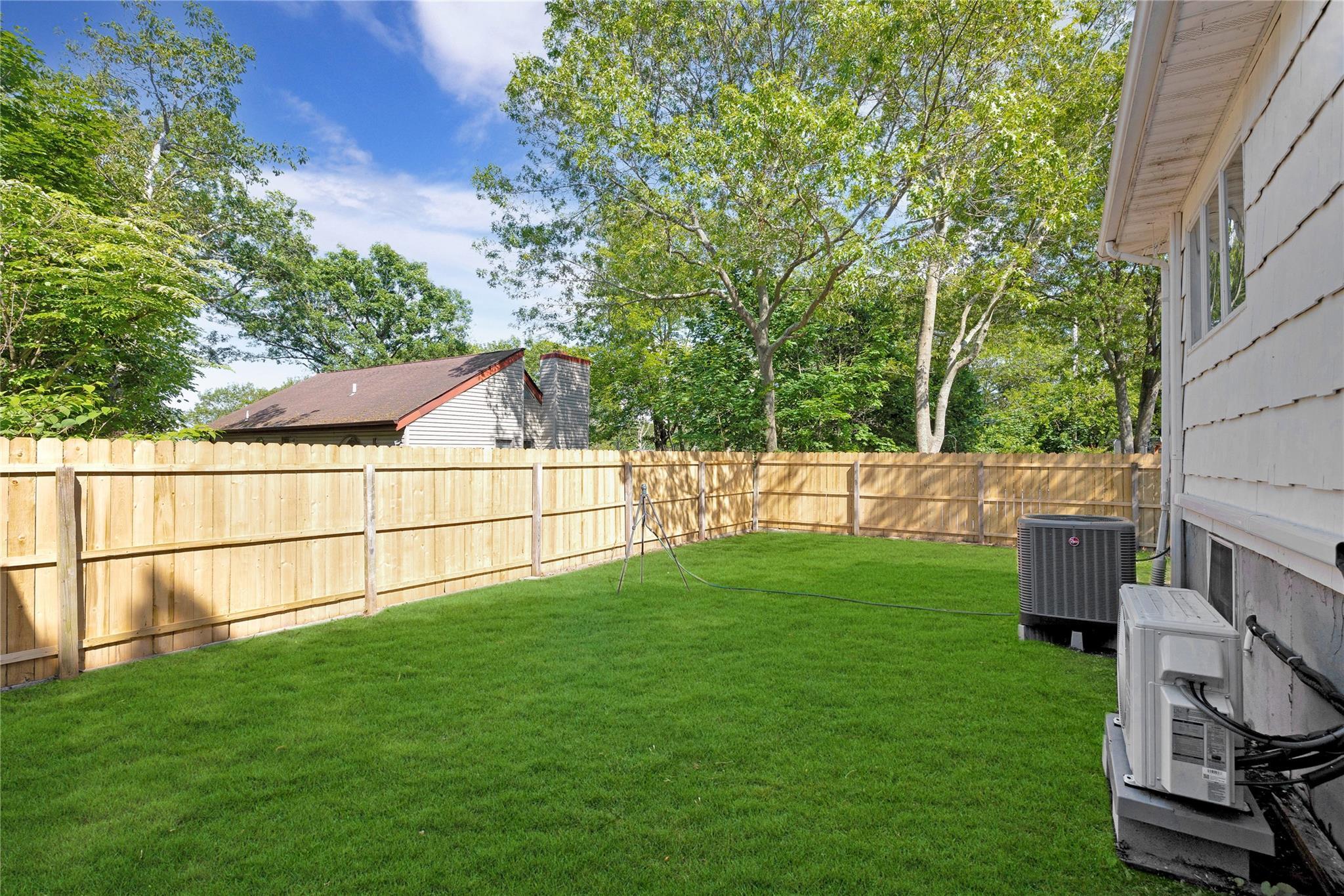 Single Family Pearl  Suffolk County, NY 11778, MLS-873218-25