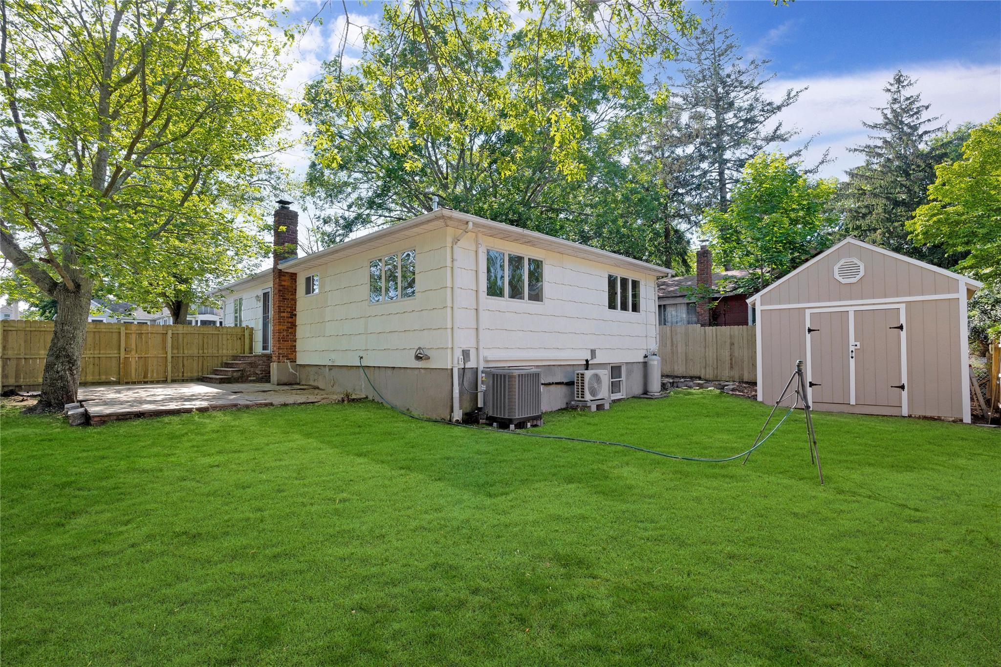 Single Family Pearl  Suffolk County, NY 11778, MLS-873218-27