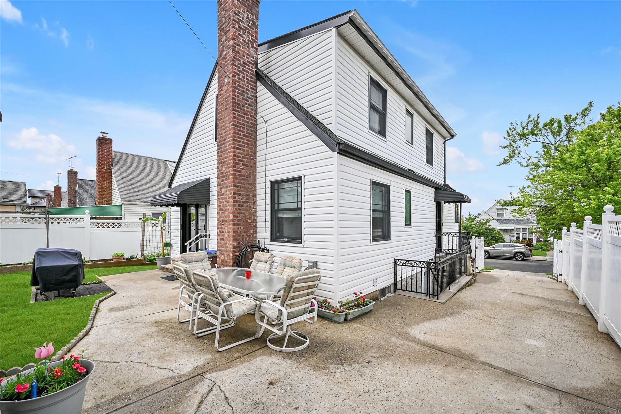 Single Family 21st  Queens, NY 11357, MLS-873219-20