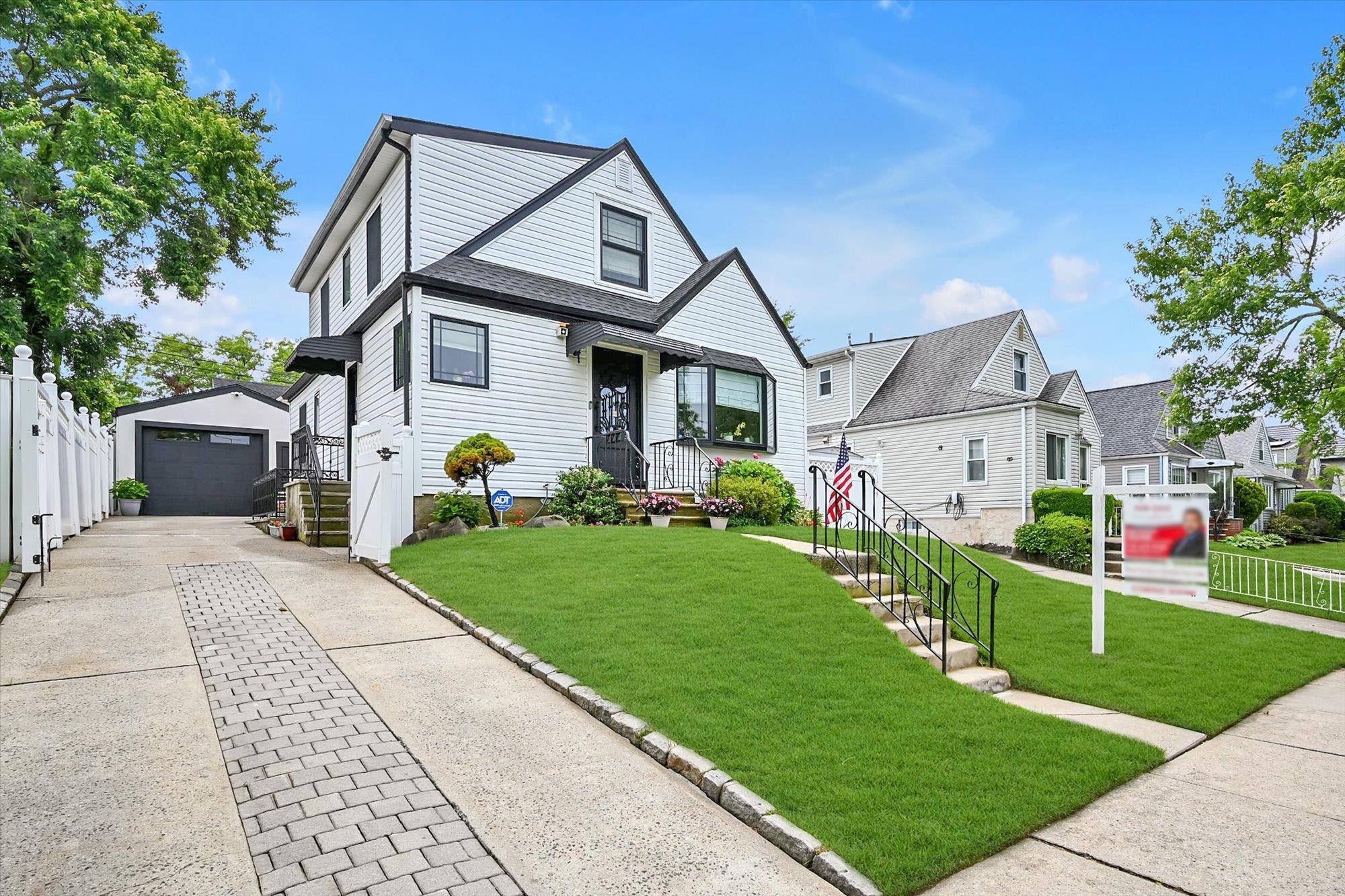 Single Family 21st  Queens, NY 11357, MLS-873219-22
