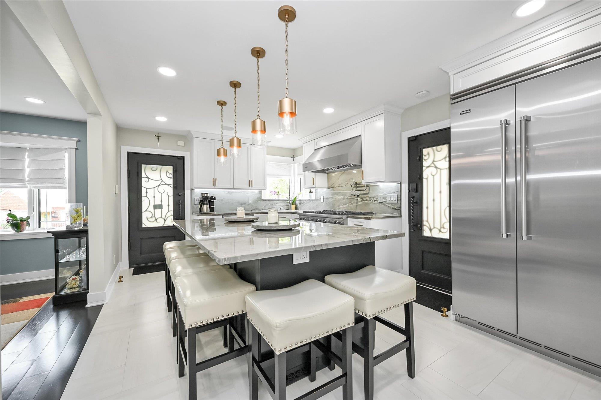 Single Family 21st  Queens, NY 11357, MLS-873219-3