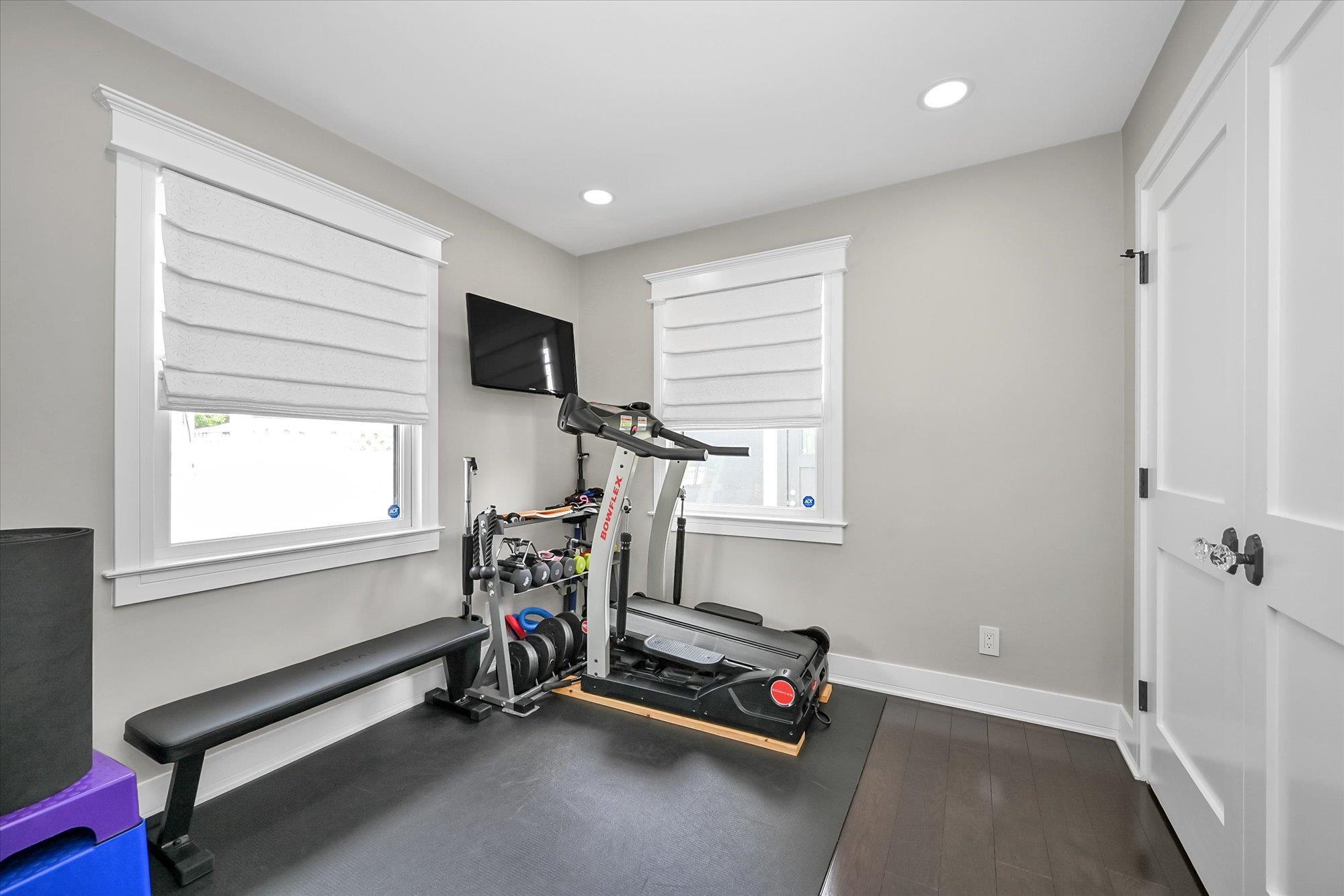 Single Family 21st  Queens, NY 11357, MLS-873219-9