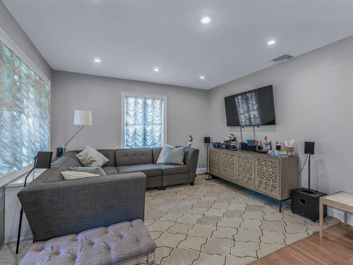 Single Family Ashland  Nassau County, NY 11040, MLS-873220-2
