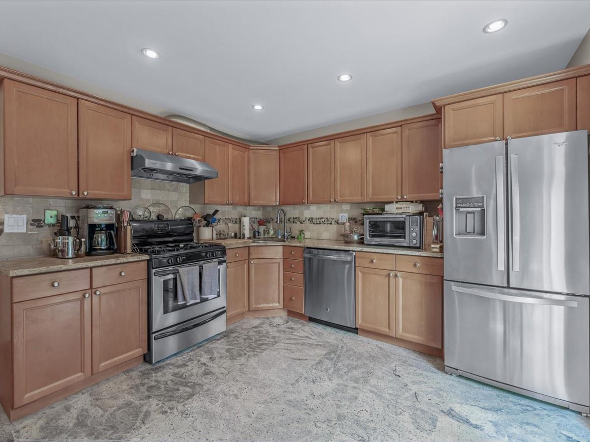 Single Family Ashland  Nassau County, NY 11040, MLS-873220-5