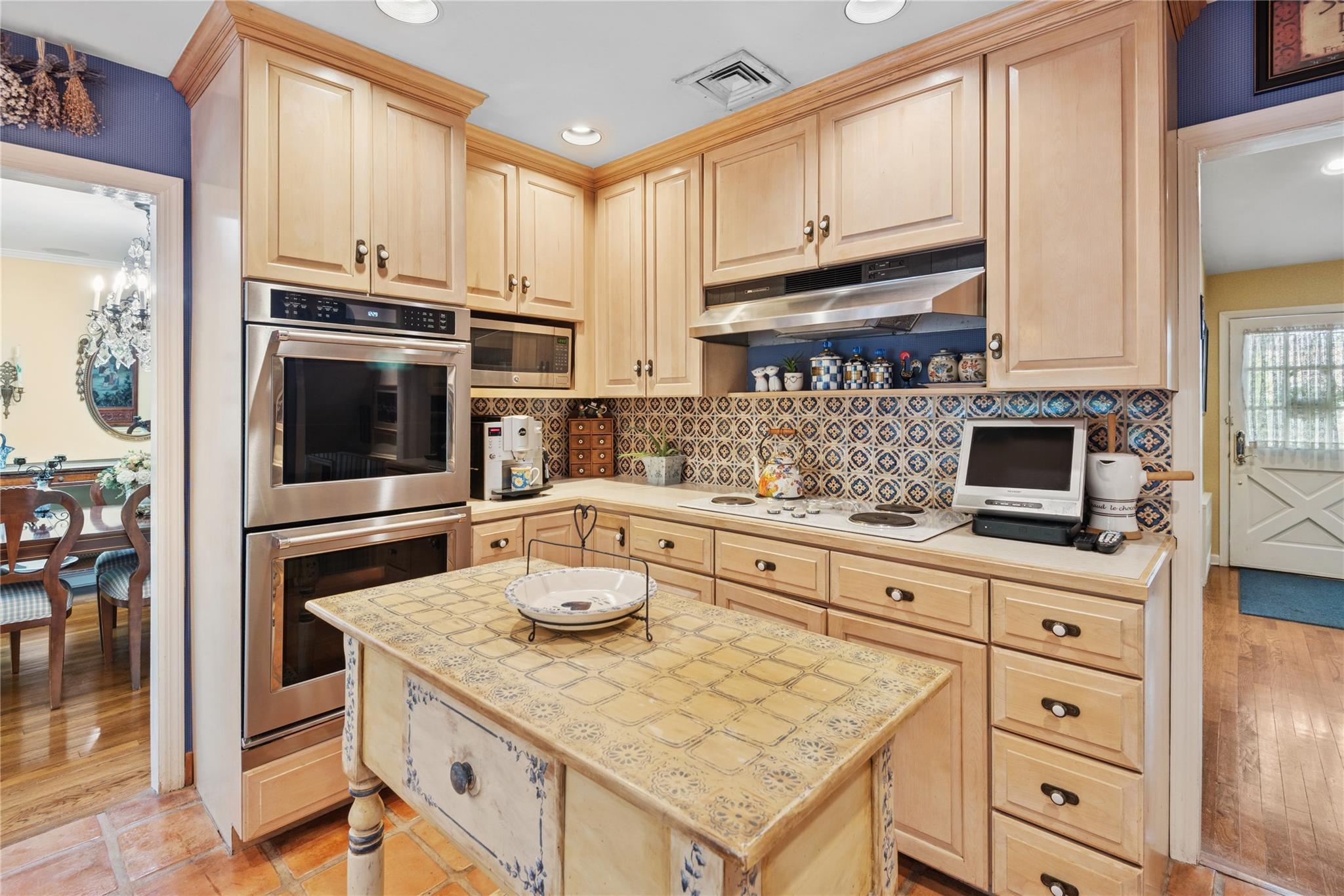 Single Family Somerset  Nassau County, NY 11557, MLS-873254-11