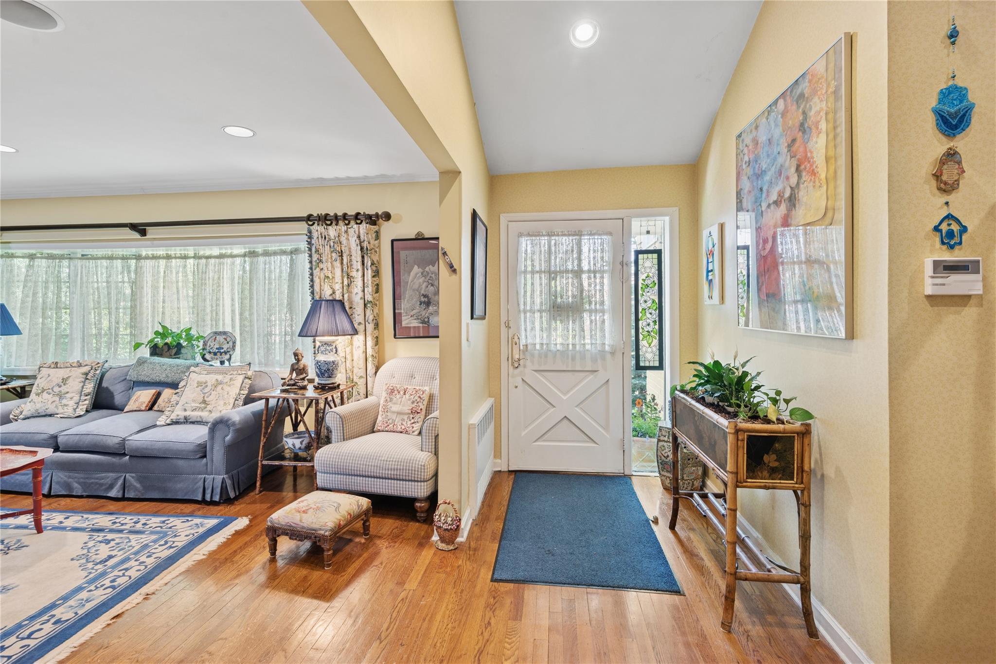 Single Family Somerset  Nassau County, NY 11557, MLS-873254-8