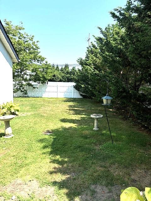 Single Family Cayuga  Nassau County, NY 11509, MLS-873280-24
