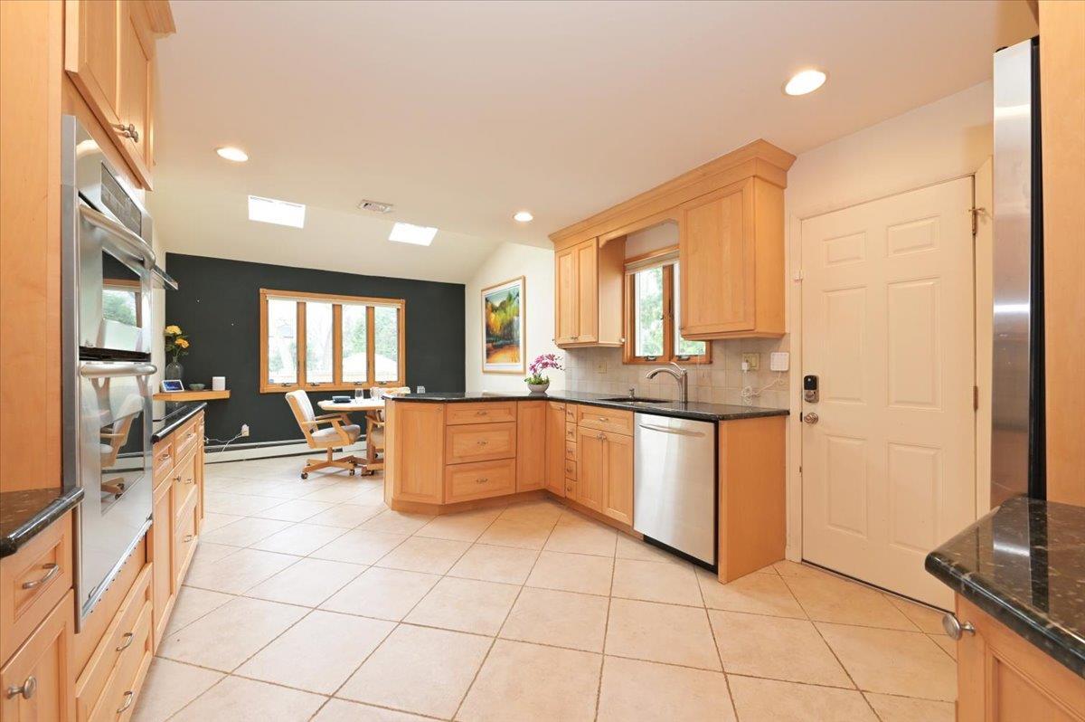 Single Family Peppermill  Suffolk County, NY 11725, MLS-873293-7