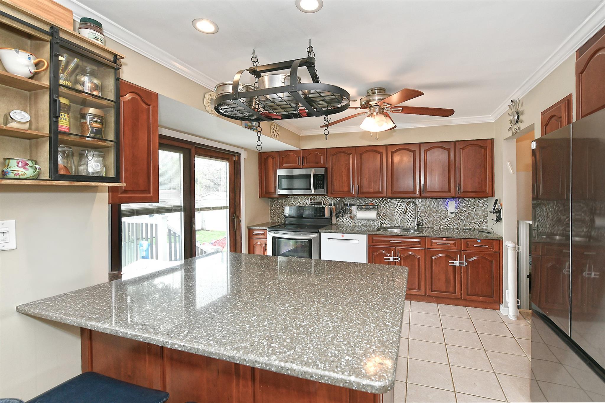 Single Family Redwood  Nassau County, NY 11803, MLS-873316-10