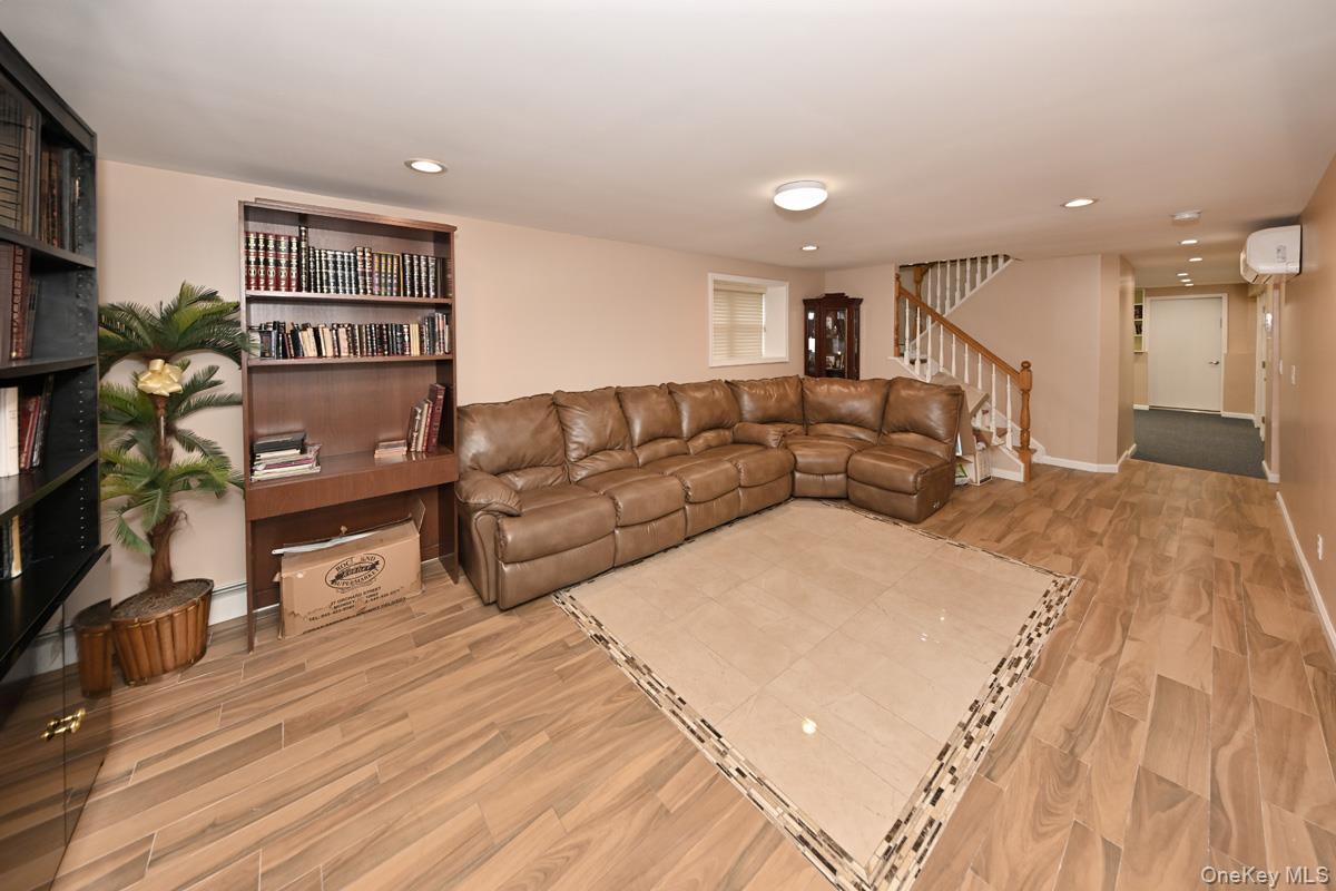 Single Family Elener Rockland County, NY 10977, MLS-873331-16