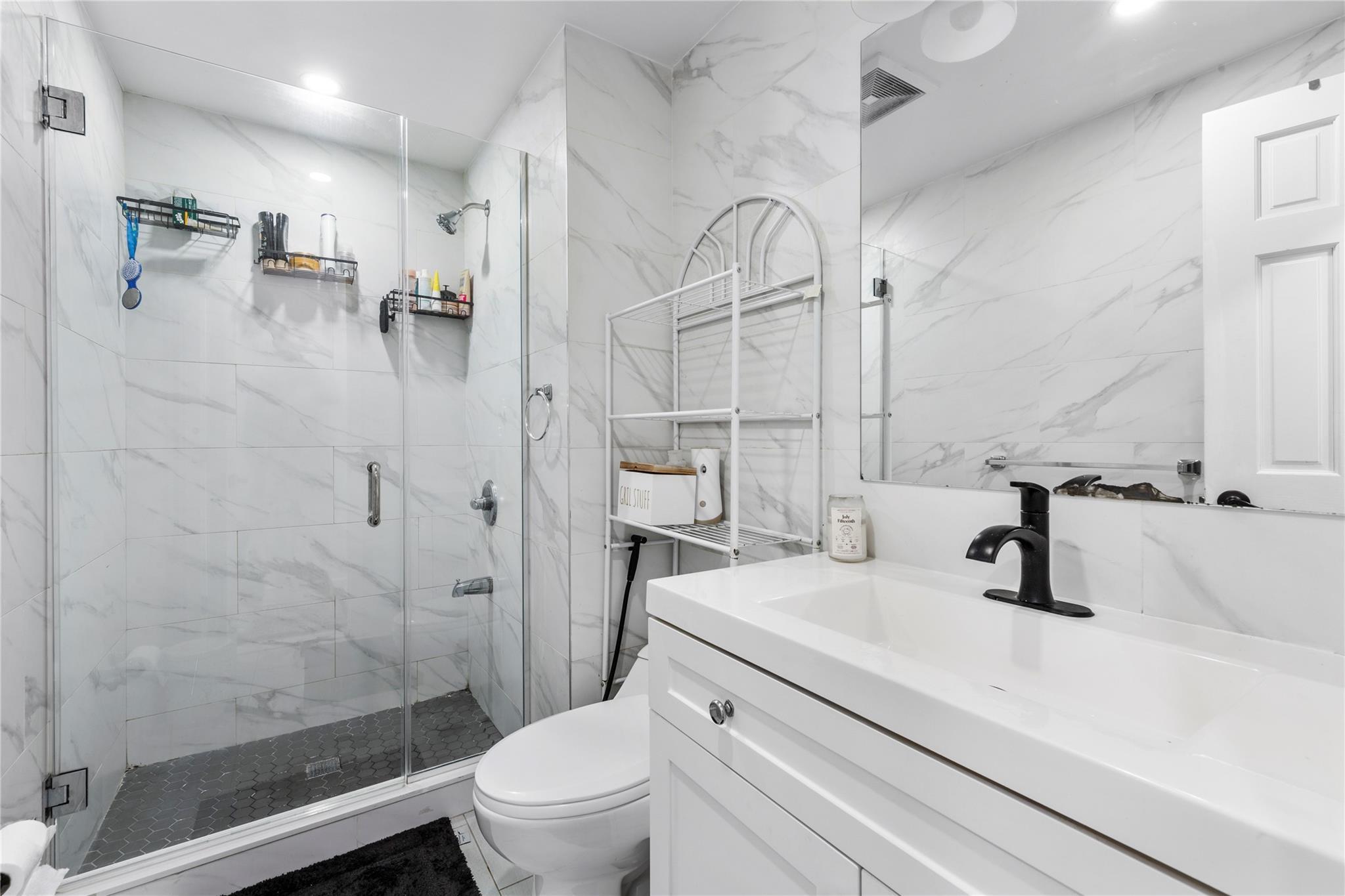 Single Family 151st Queens, NY 11357, MLS-873335-10