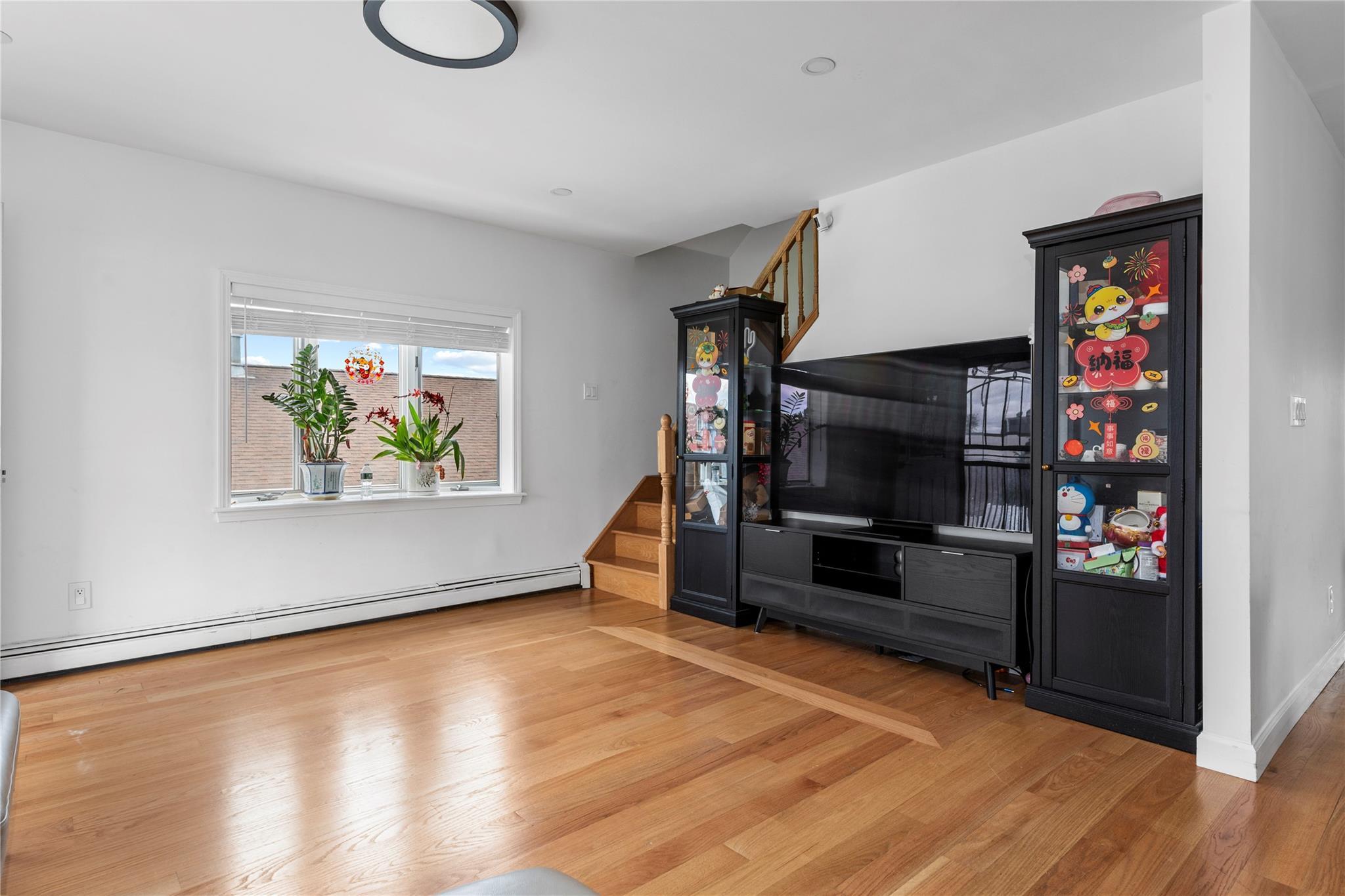 Single Family 151st Queens, NY 11357, MLS-873335-20