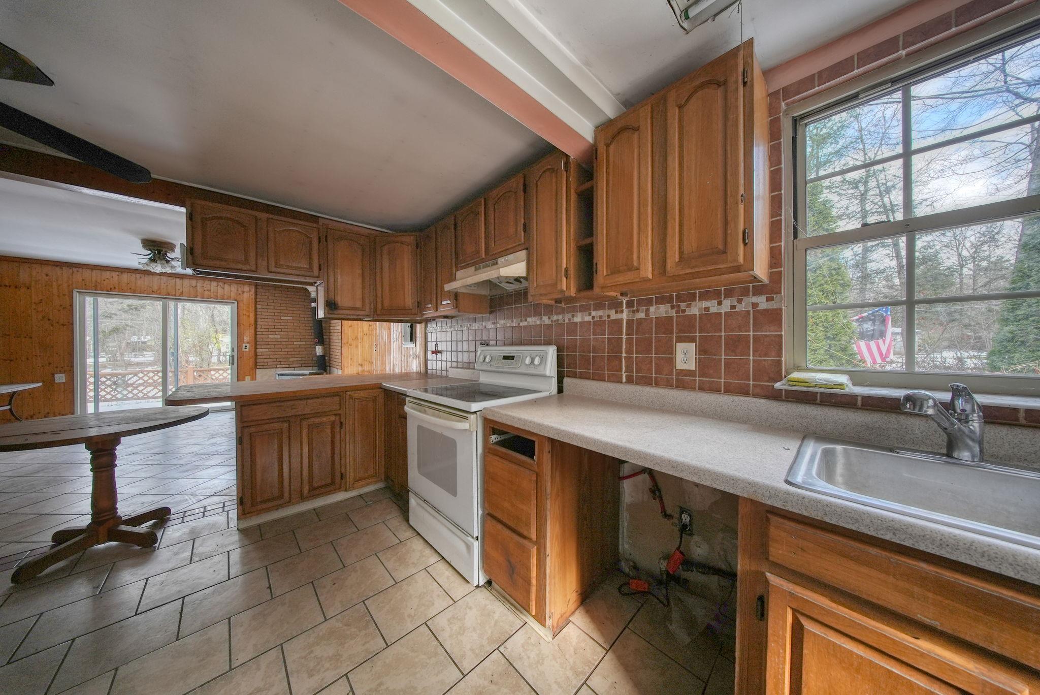 Single Family Avenue  Orange County, NY 12729, MLS-873350-11