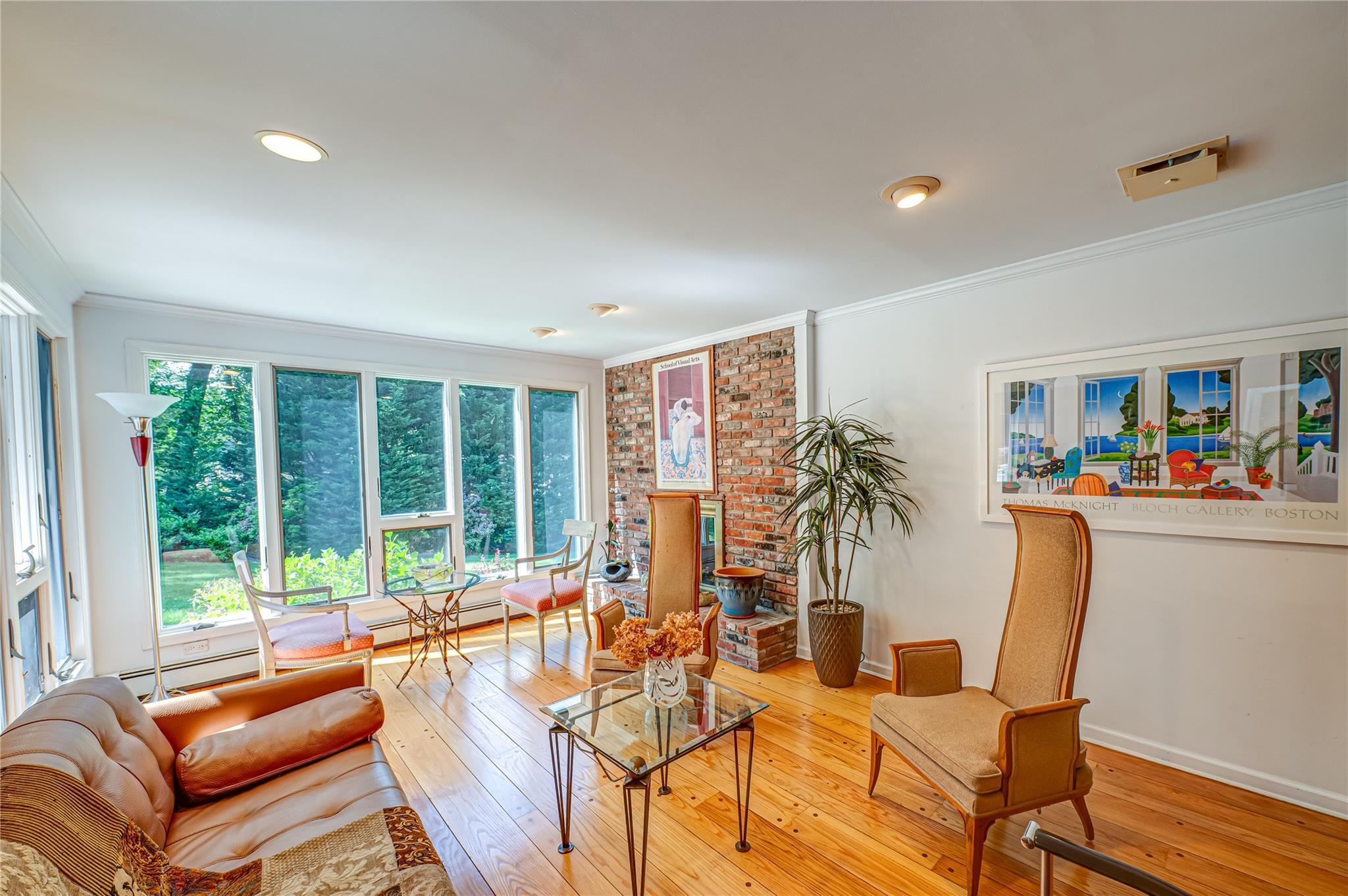 Single Family Edcris  Suffolk County, NY 11743, MLS-873352-16