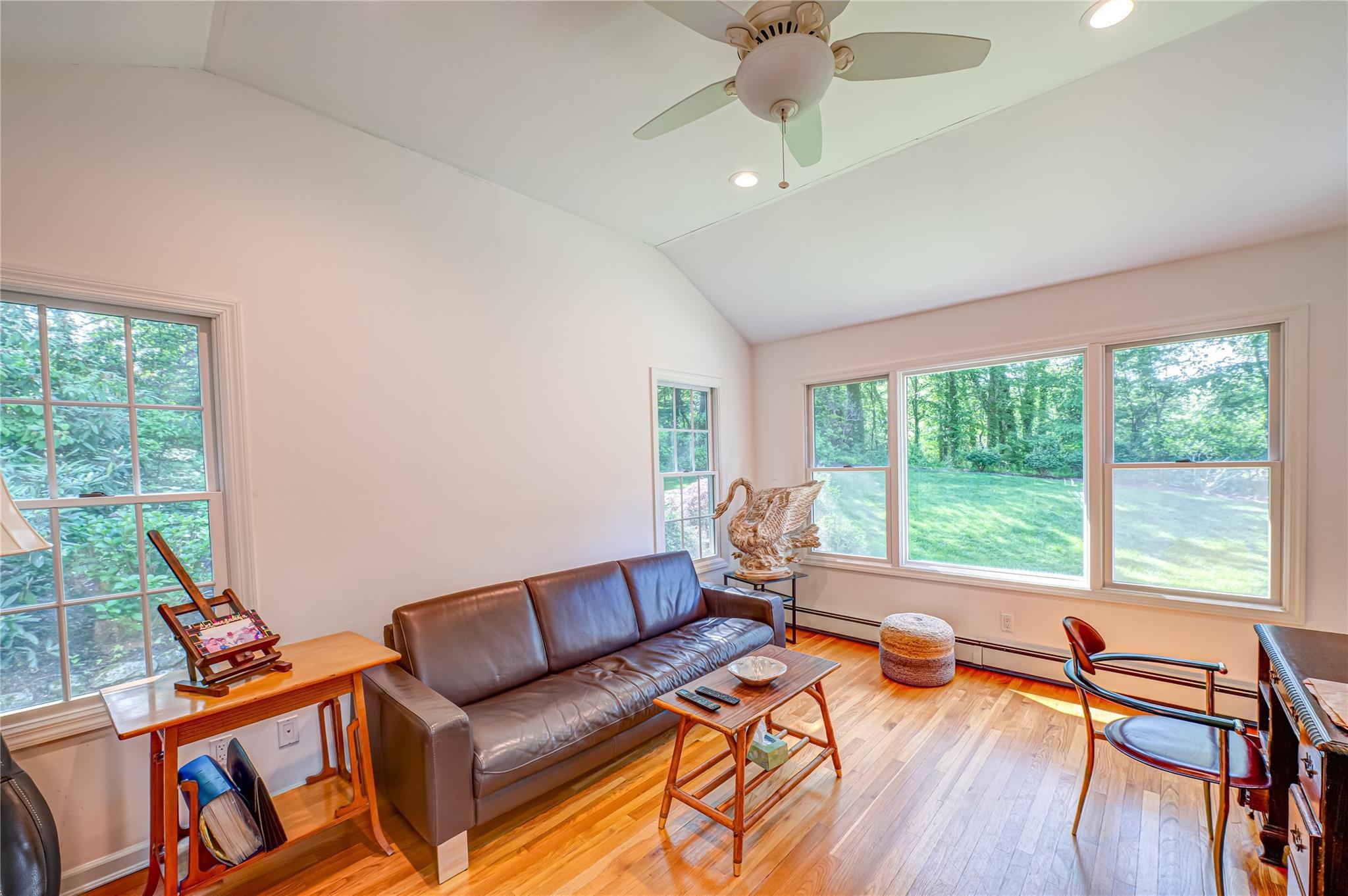 Single Family Edcris  Suffolk County, NY 11743, MLS-873352-22