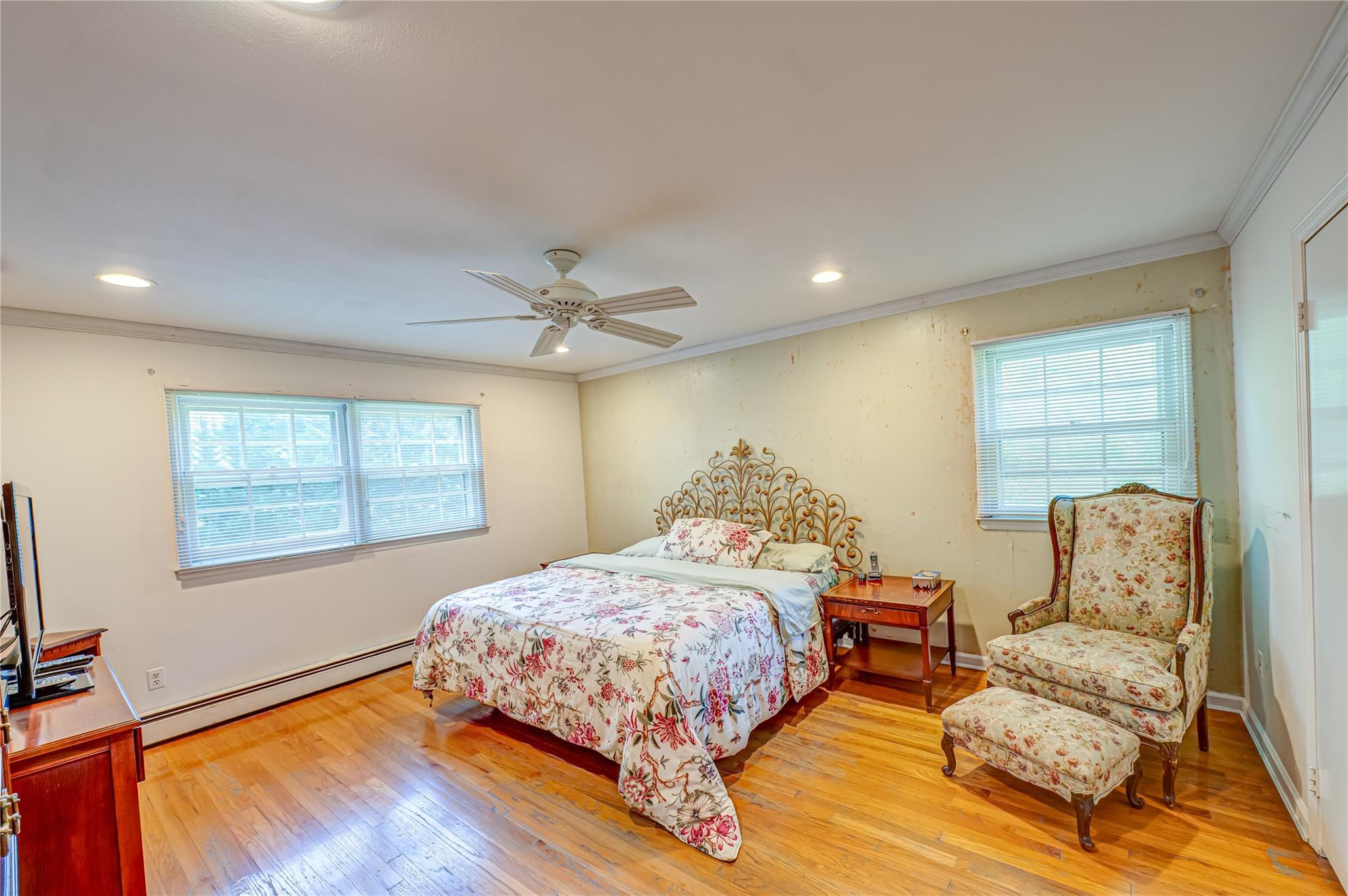 Single Family Edcris  Suffolk County, NY 11743, MLS-873352-24
