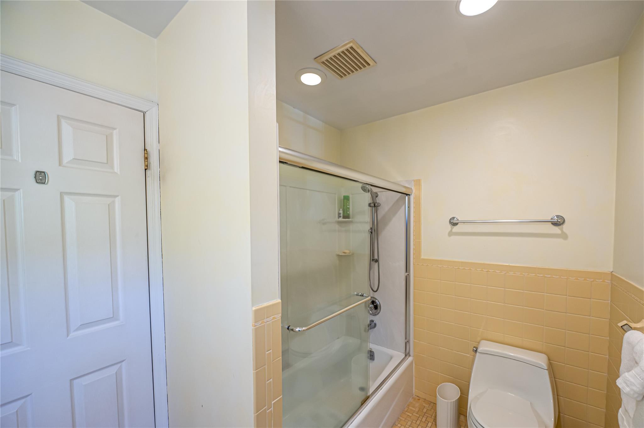 Single Family Edcris  Suffolk County, NY 11743, MLS-873352-27
