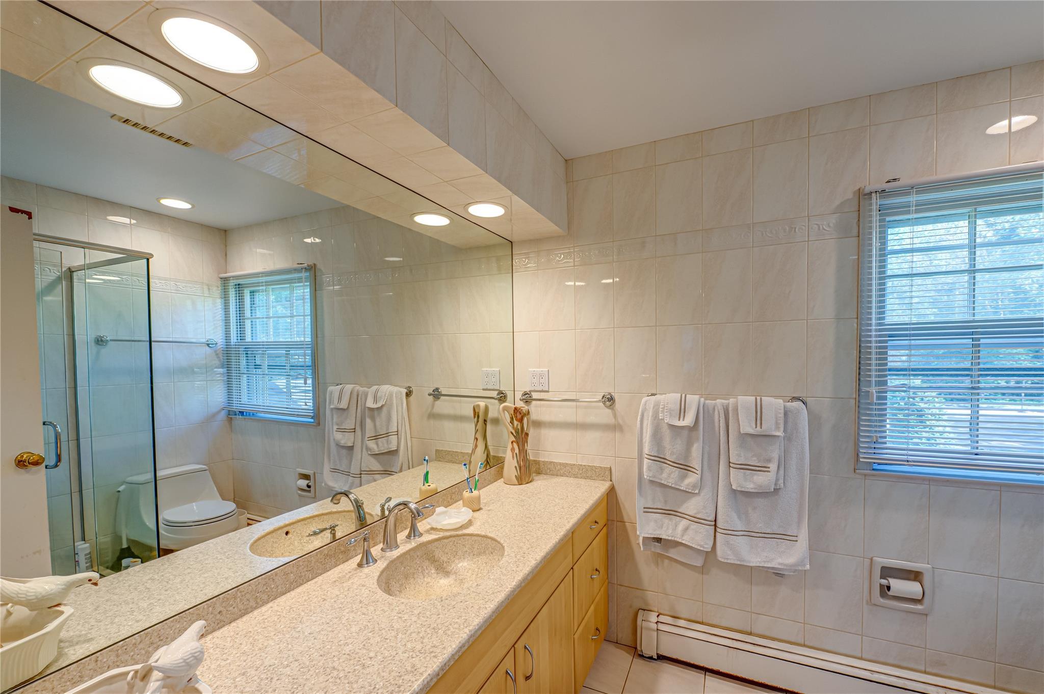 Single Family Edcris  Suffolk County, NY 11743, MLS-873352-30