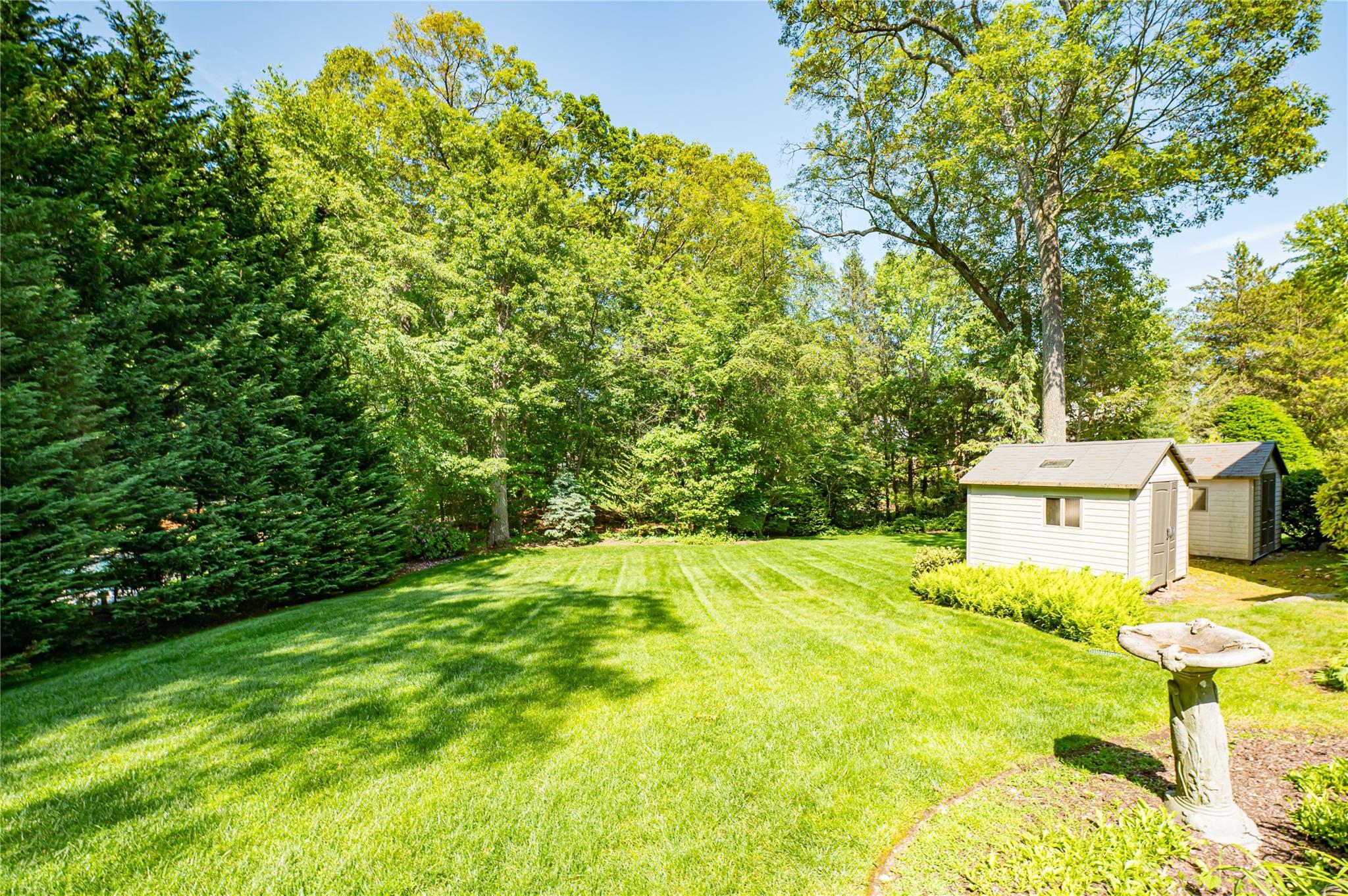 Single Family Edcris  Suffolk County, NY 11743, MLS-873352-36