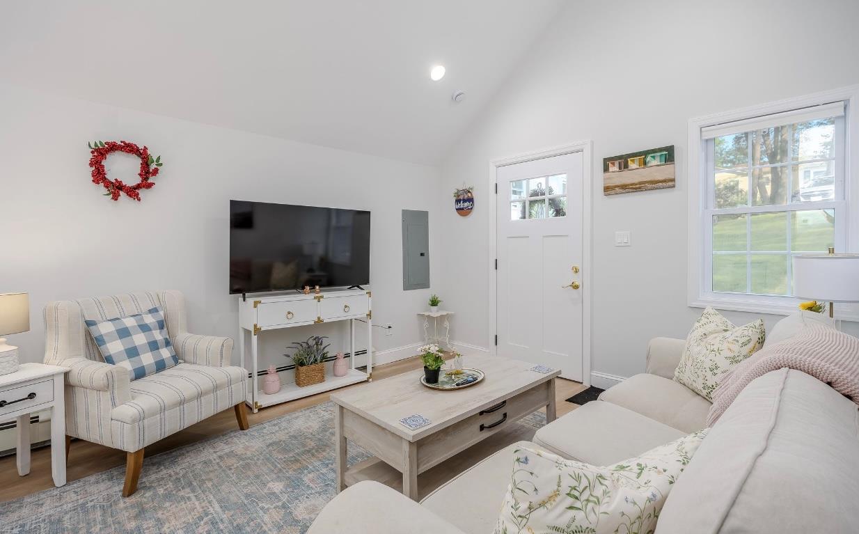 Single Family Clubhouse  Suffolk County, NY 11778, MLS-873388-7