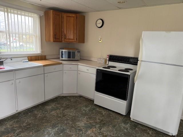 Single Family Maywood  Suffolk County, NY 11951, MLS-873410-6