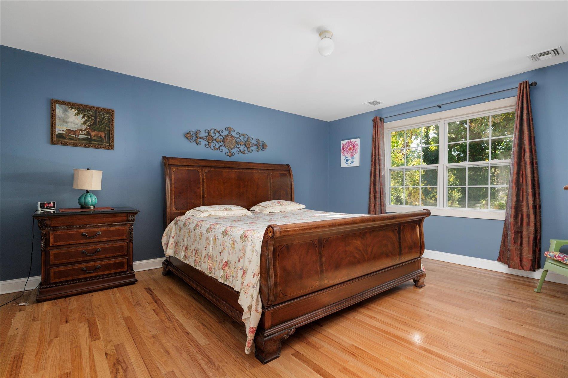 Single Family Undset  Suffolk County, NY 11746, MLS-873413-18