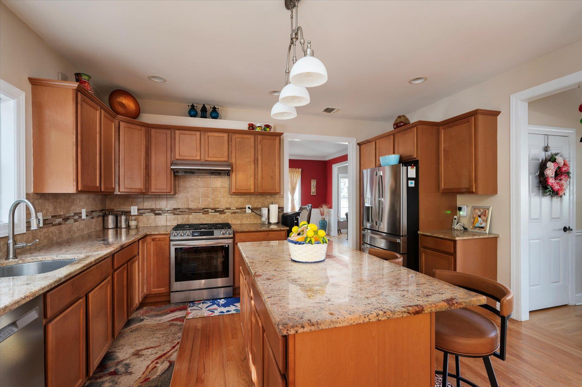 Single Family Undset  Suffolk County, NY 11746, MLS-873413-8