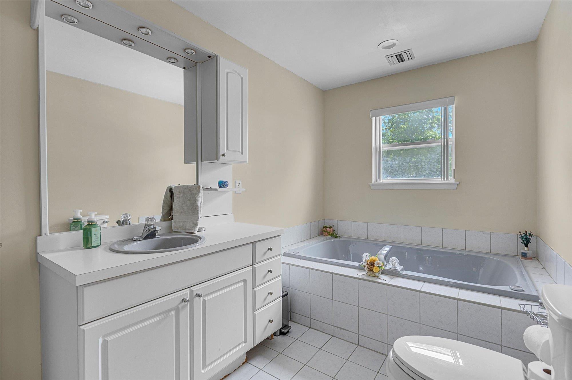 Single Family Woodland  Suffolk County, NY 11730, MLS-873426-18