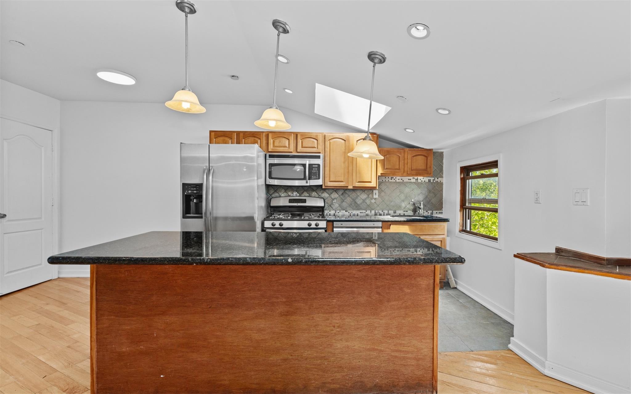 Single Family Madison  Brooklyn, NY 11221, MLS-873436-34