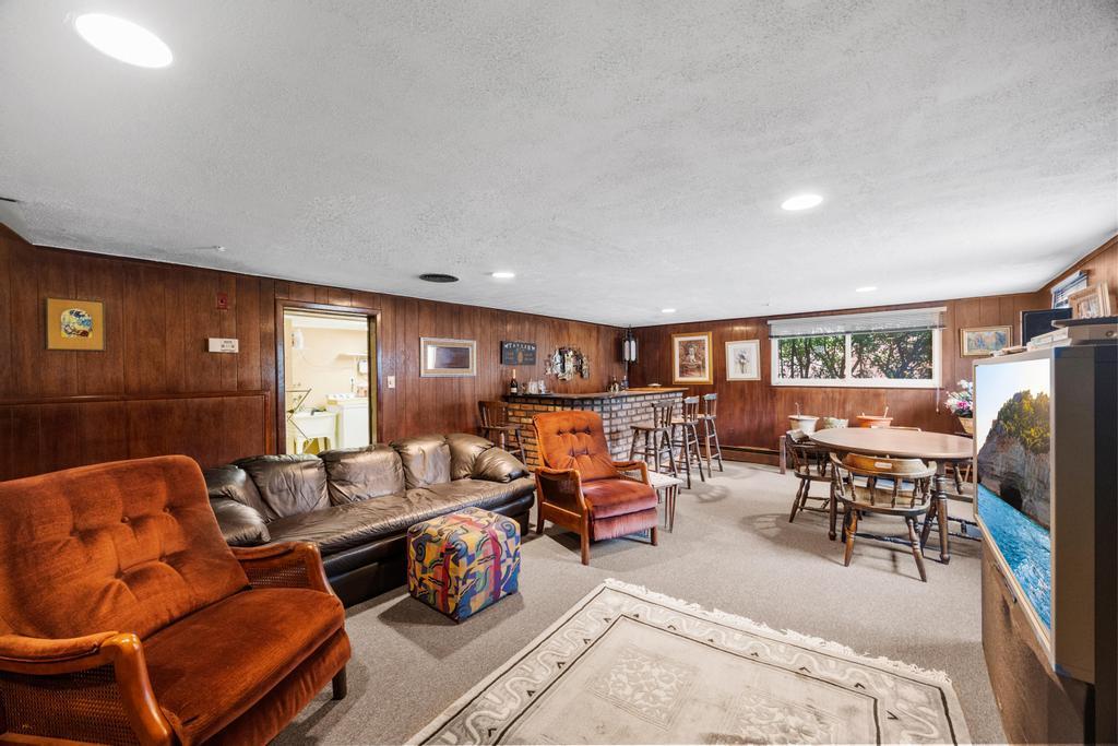 Single Family Caldwell  Nassau County, NY 11581, MLS-873445-28