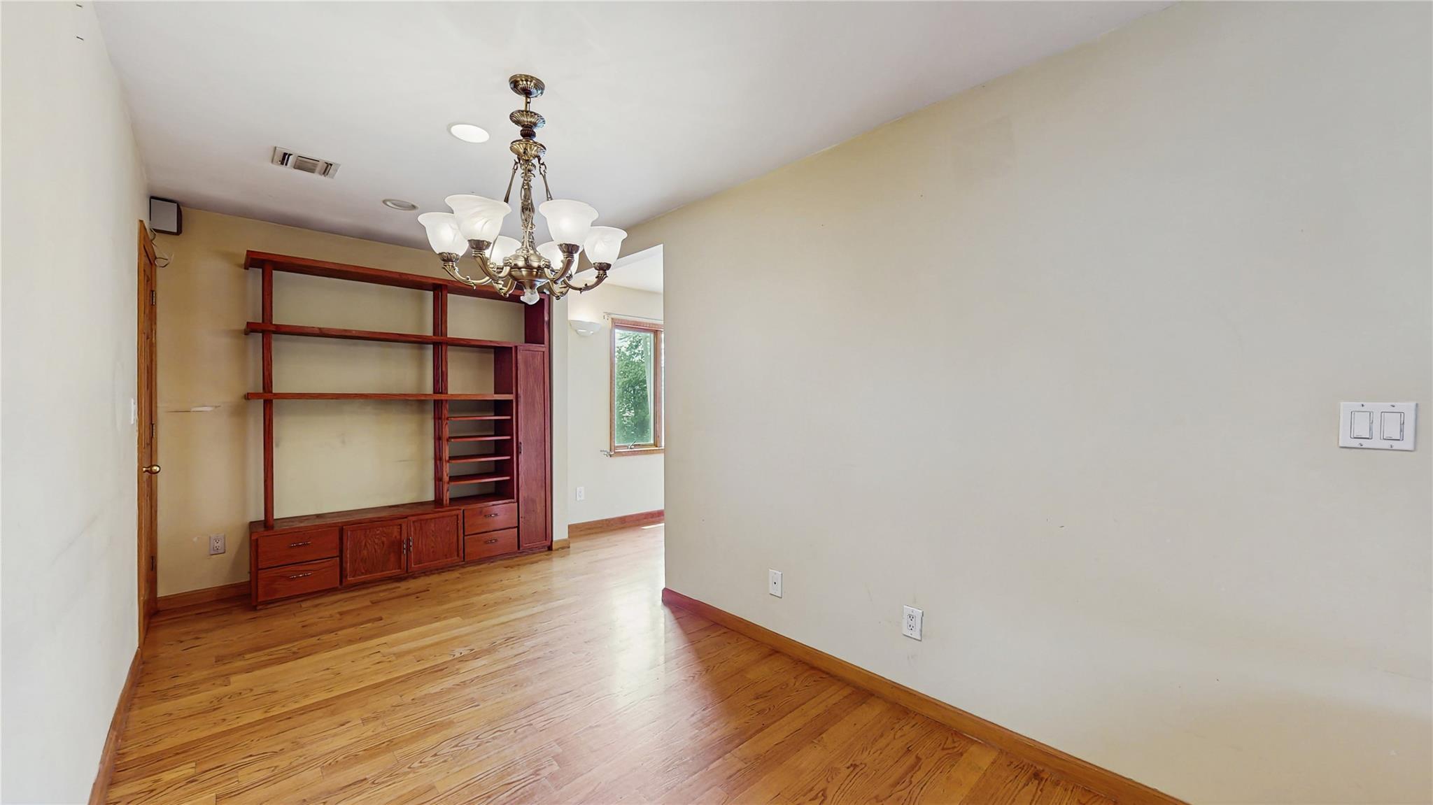 Single Family Elkmont  Queens, NY 11426, MLS-873448-16