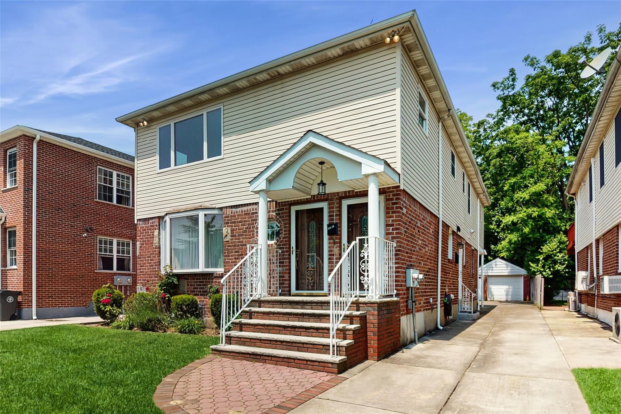 Single Family Elkmont  Queens, NY 11426, MLS-873448-2