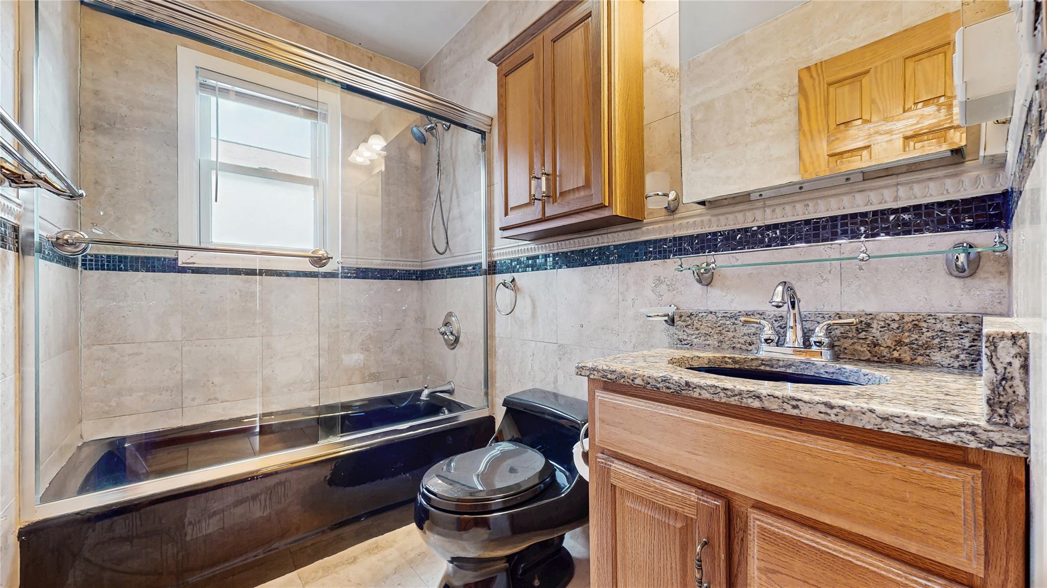 Single Family Elkmont  Queens, NY 11426, MLS-873448-28