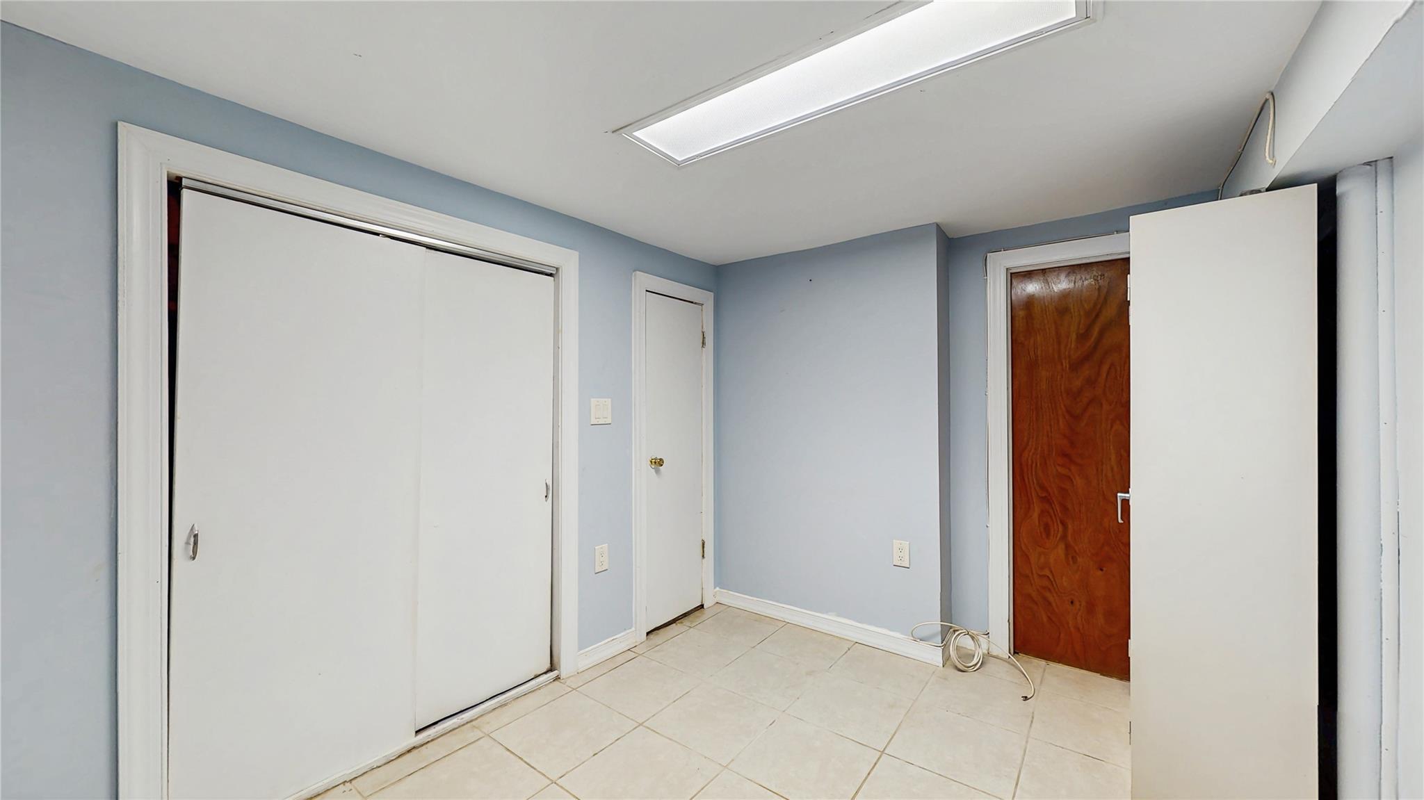 Single Family Elkmont  Queens, NY 11426, MLS-873448-32