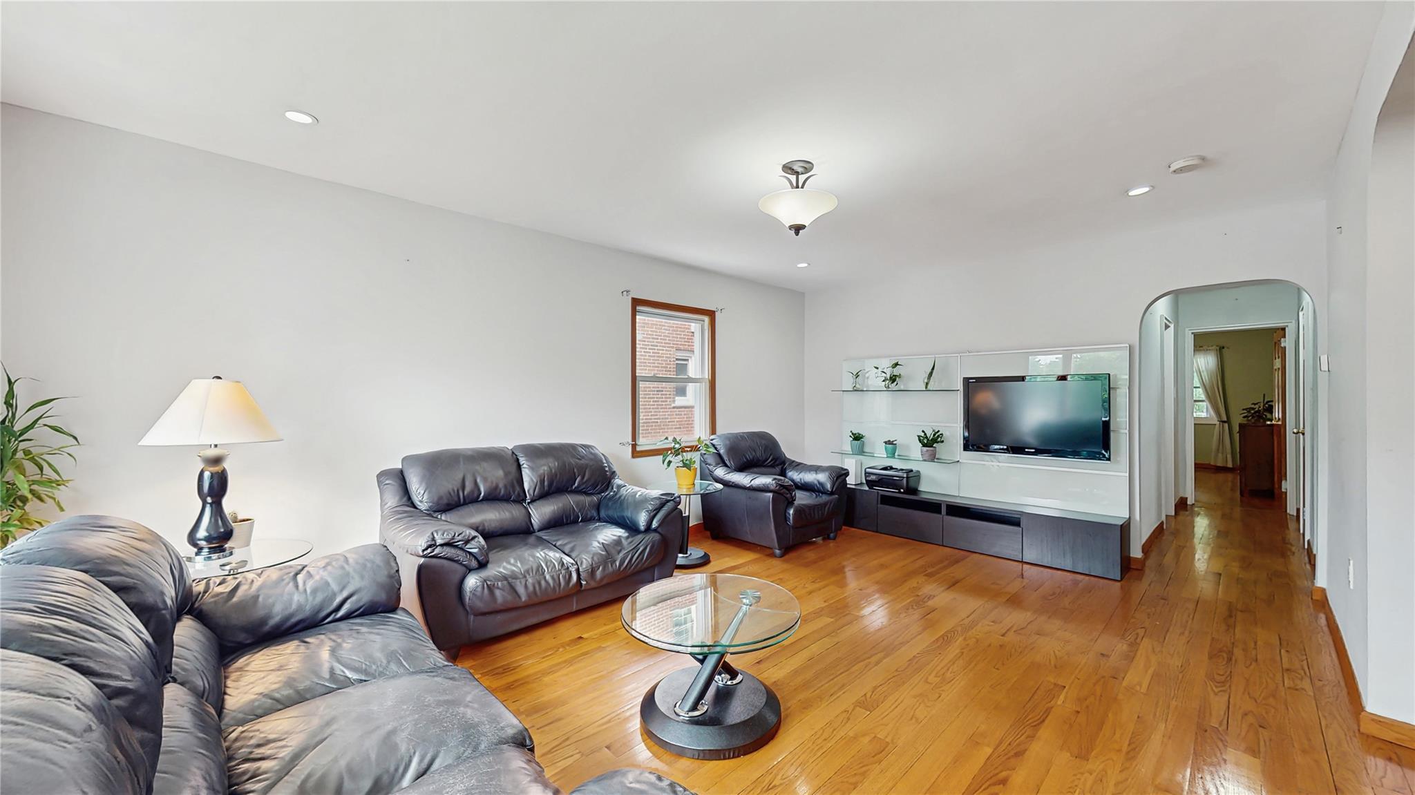 Single Family Elkmont  Queens, NY 11426, MLS-873448-4