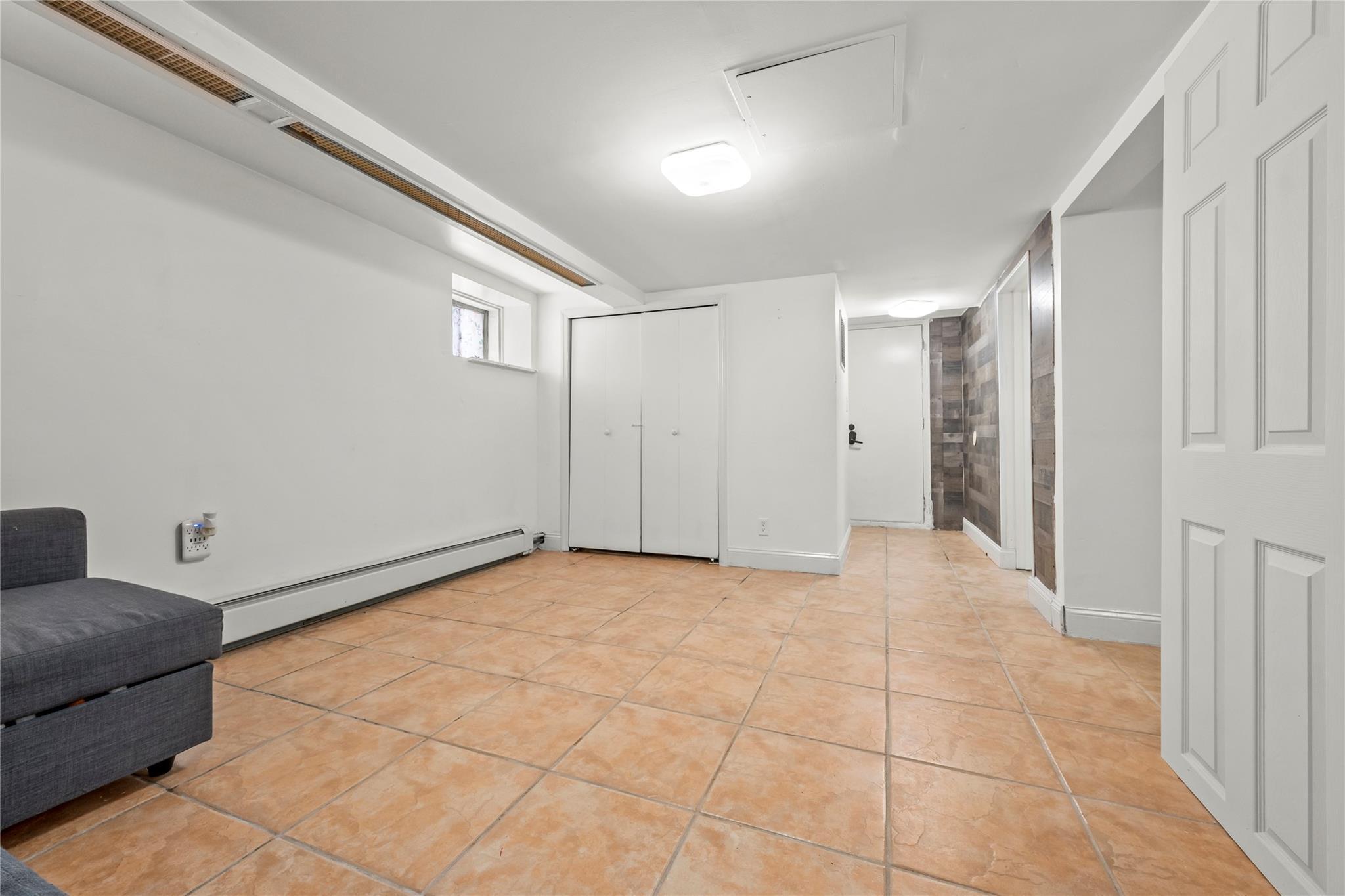Single Family 73rd  Queens, NY 11370, MLS-873456-16