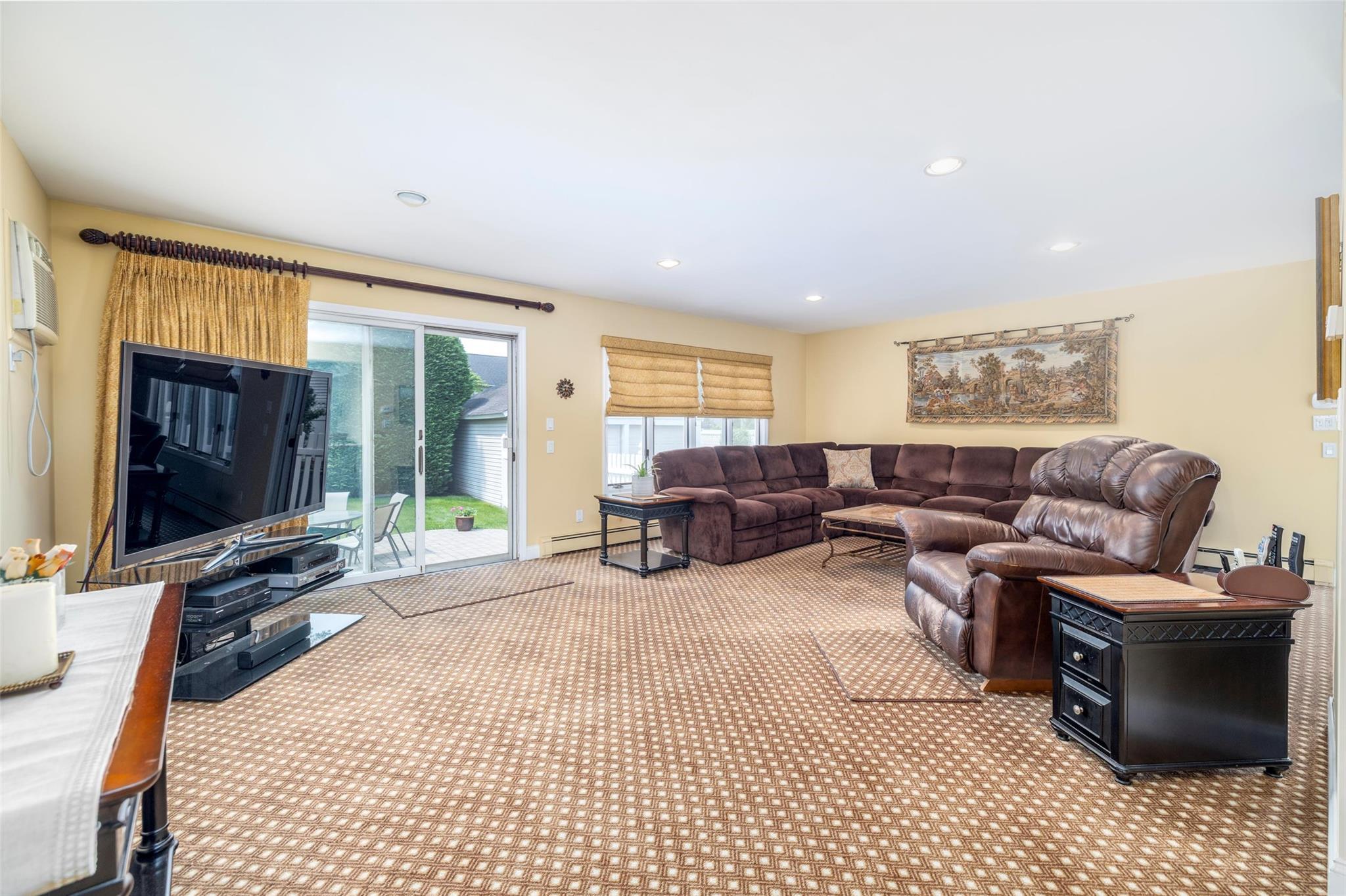 Single Family Hamilton  Nassau County, NY 11570, MLS-873493-11