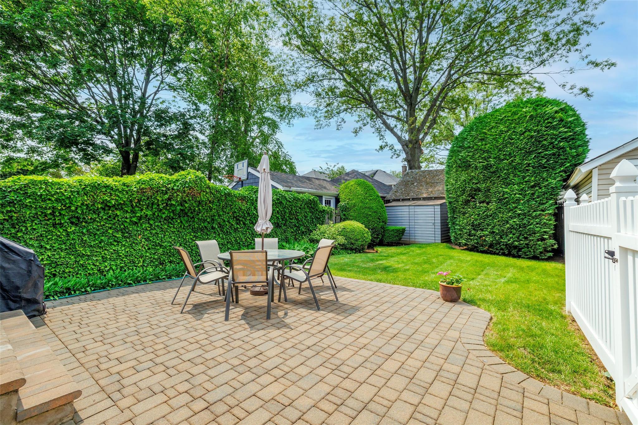 Single Family Hamilton  Nassau County, NY 11570, MLS-873493-4