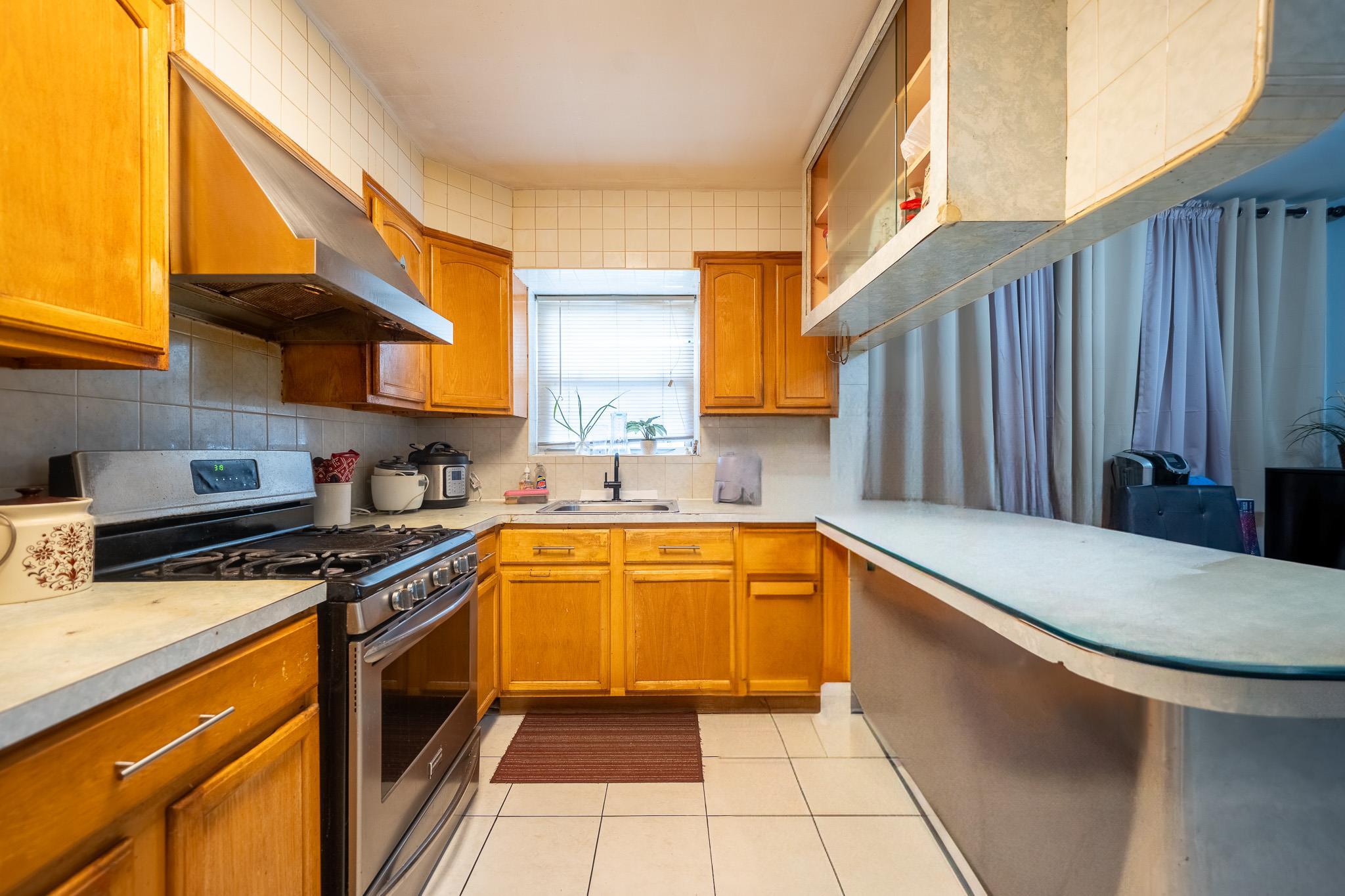 Single Family 76th  Queens, NY 11370, MLS-873505-14