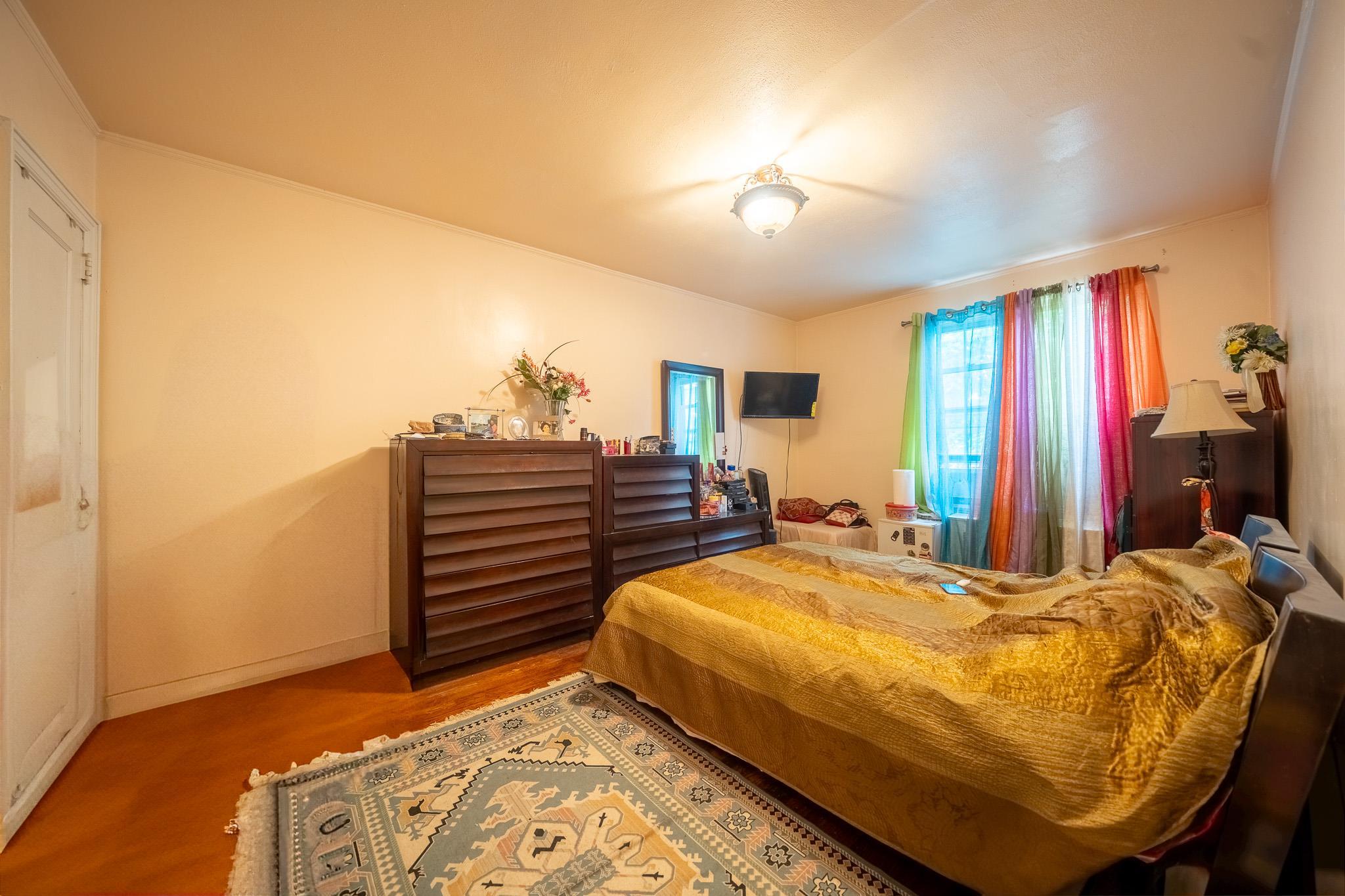 Single Family 76th  Queens, NY 11370, MLS-873505-19