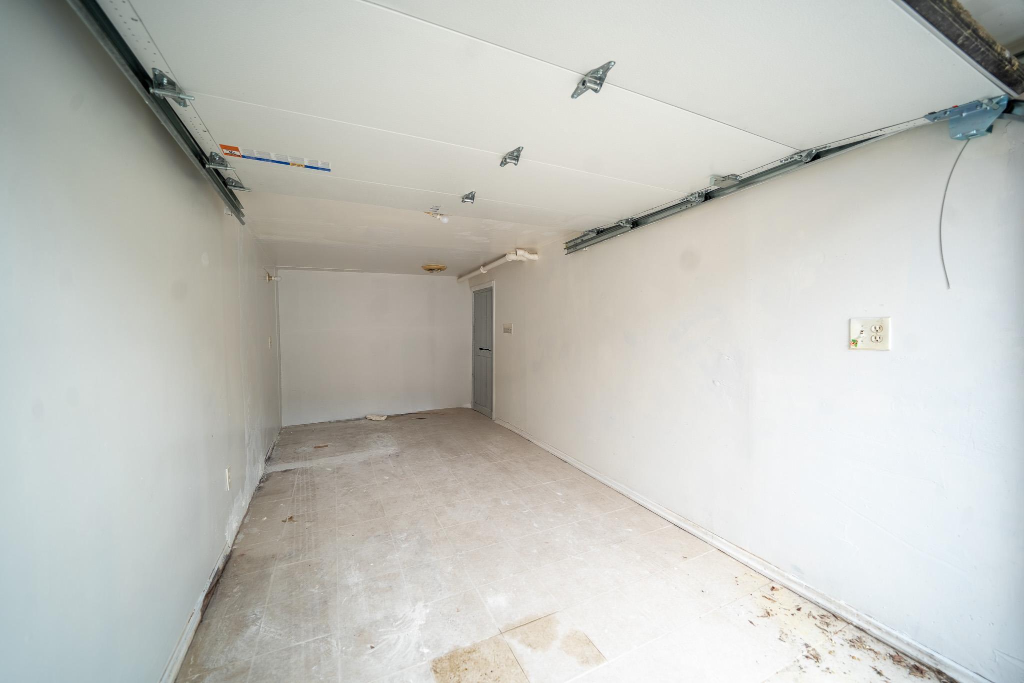 Single Family 76th  Queens, NY 11370, MLS-873505-26