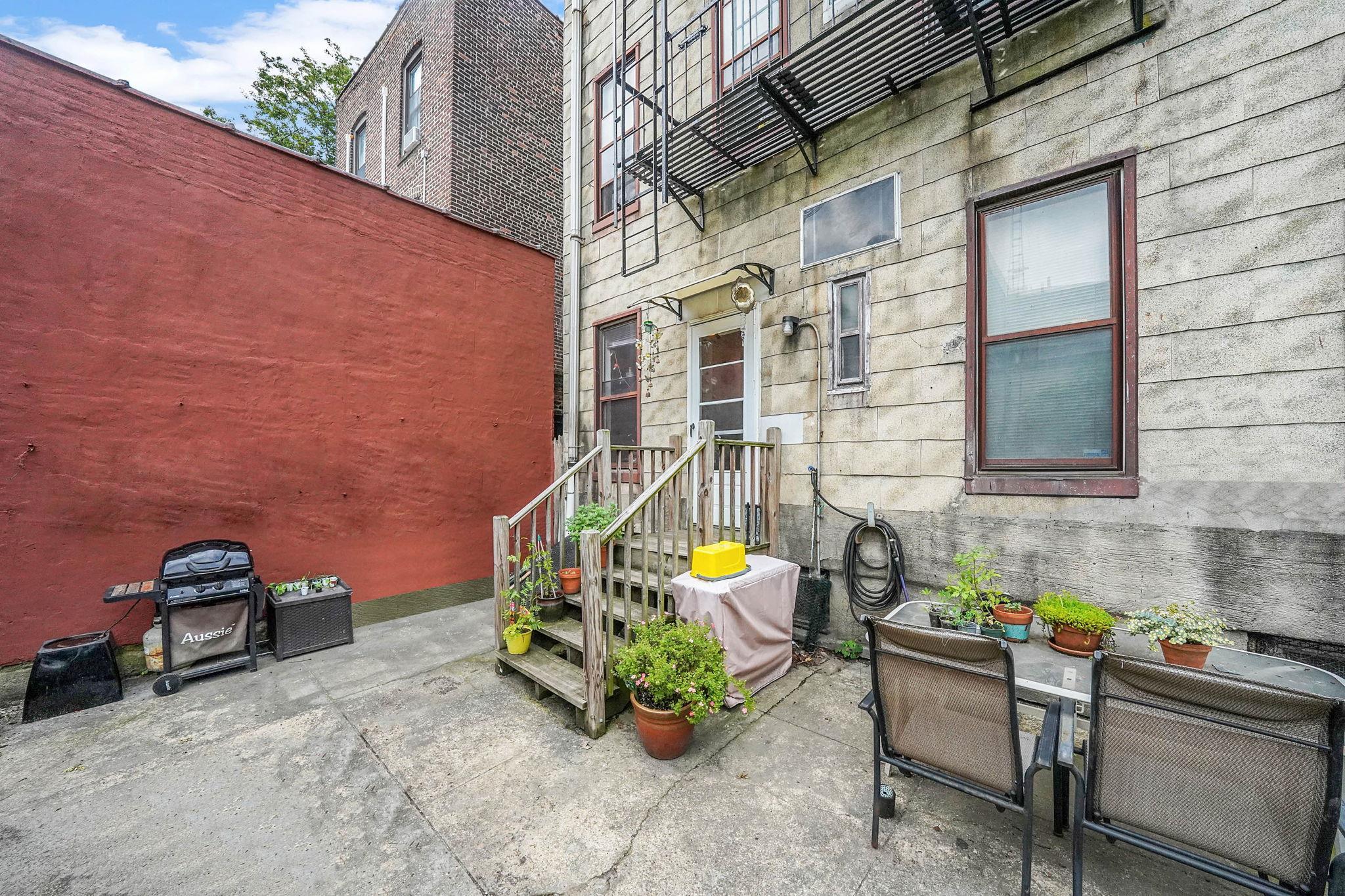 Commercial Sale 14th  Queens, NY 11102, MLS-873506-10