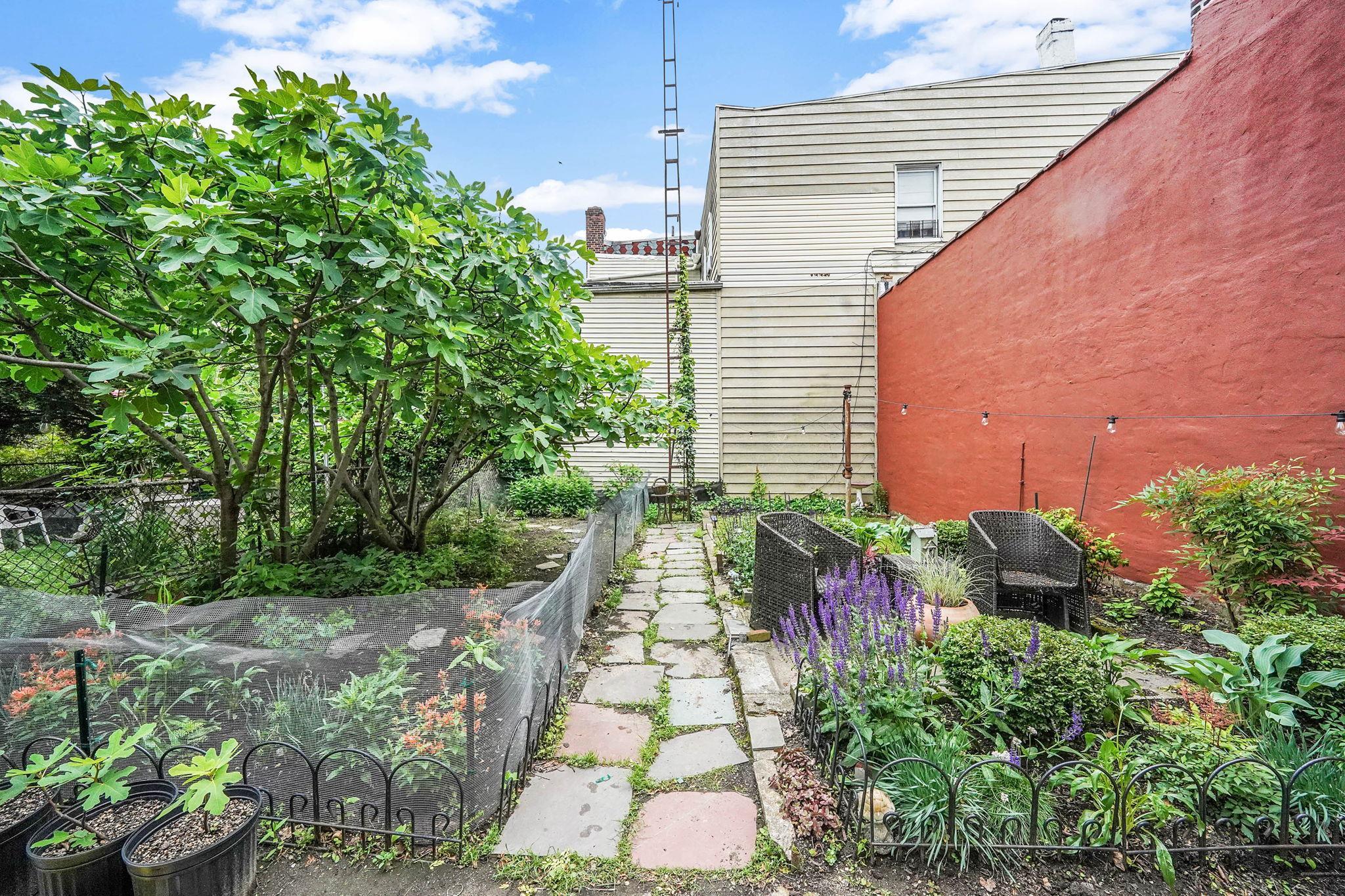 Commercial Sale 14th  Queens, NY 11102, MLS-873506-8