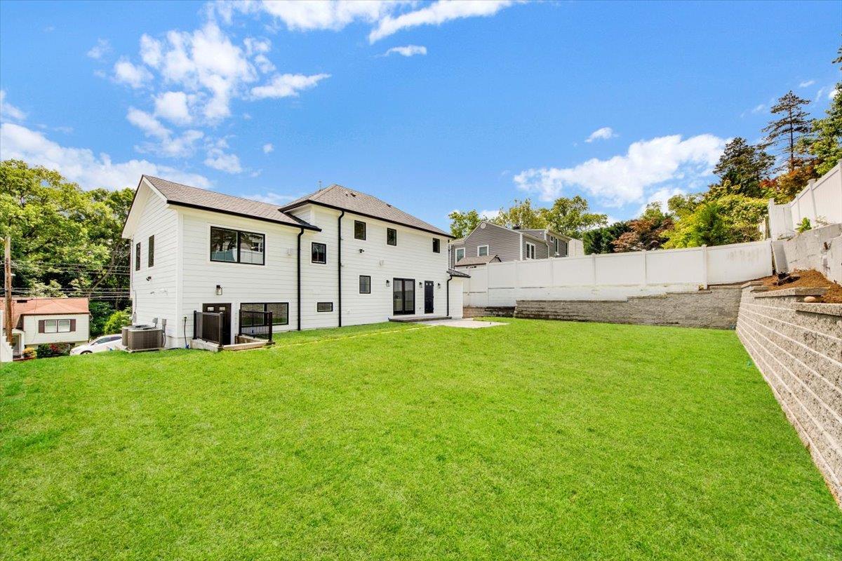 Single Family Alpine  Westchester County, NY 10710, MLS-873509-30