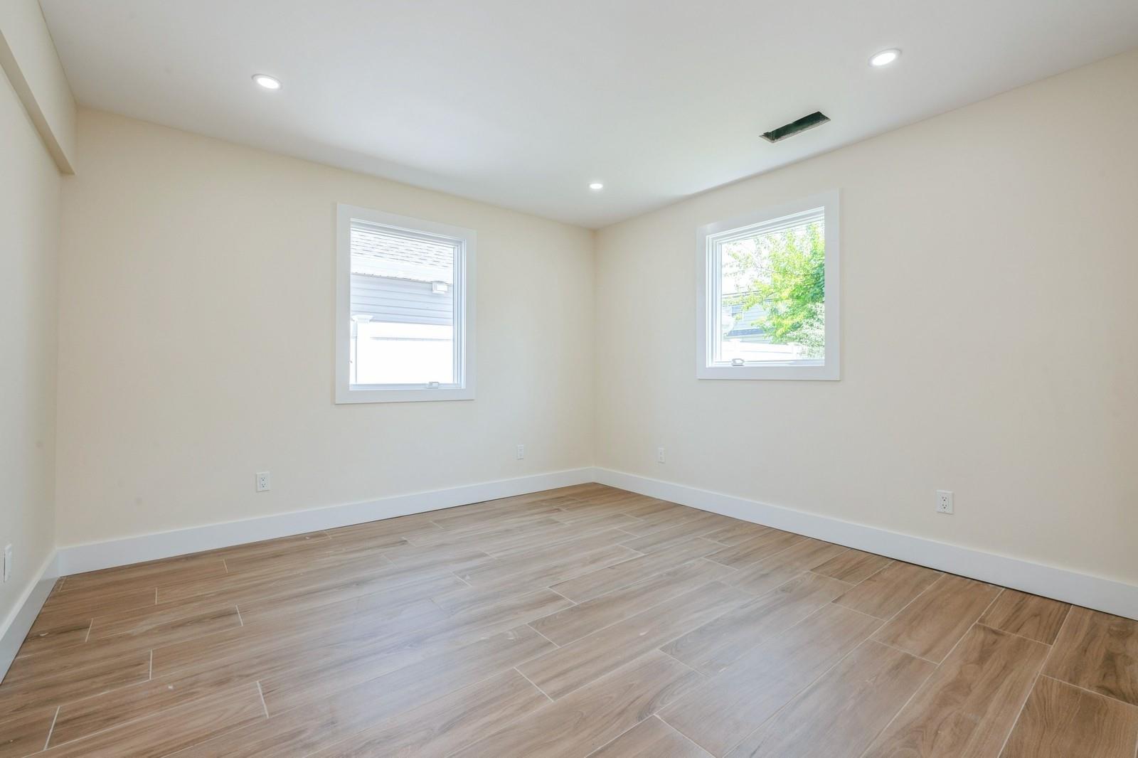 Single Family Valley  Nassau County, NY 11756, MLS-873510-14