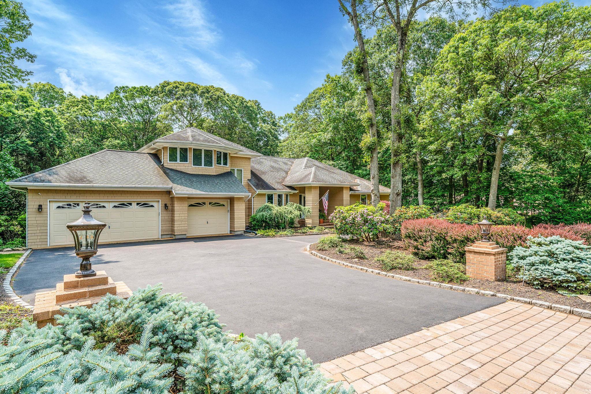 Single Family Ring Neck  Suffolk County, NY 11792, MLS-873547-2