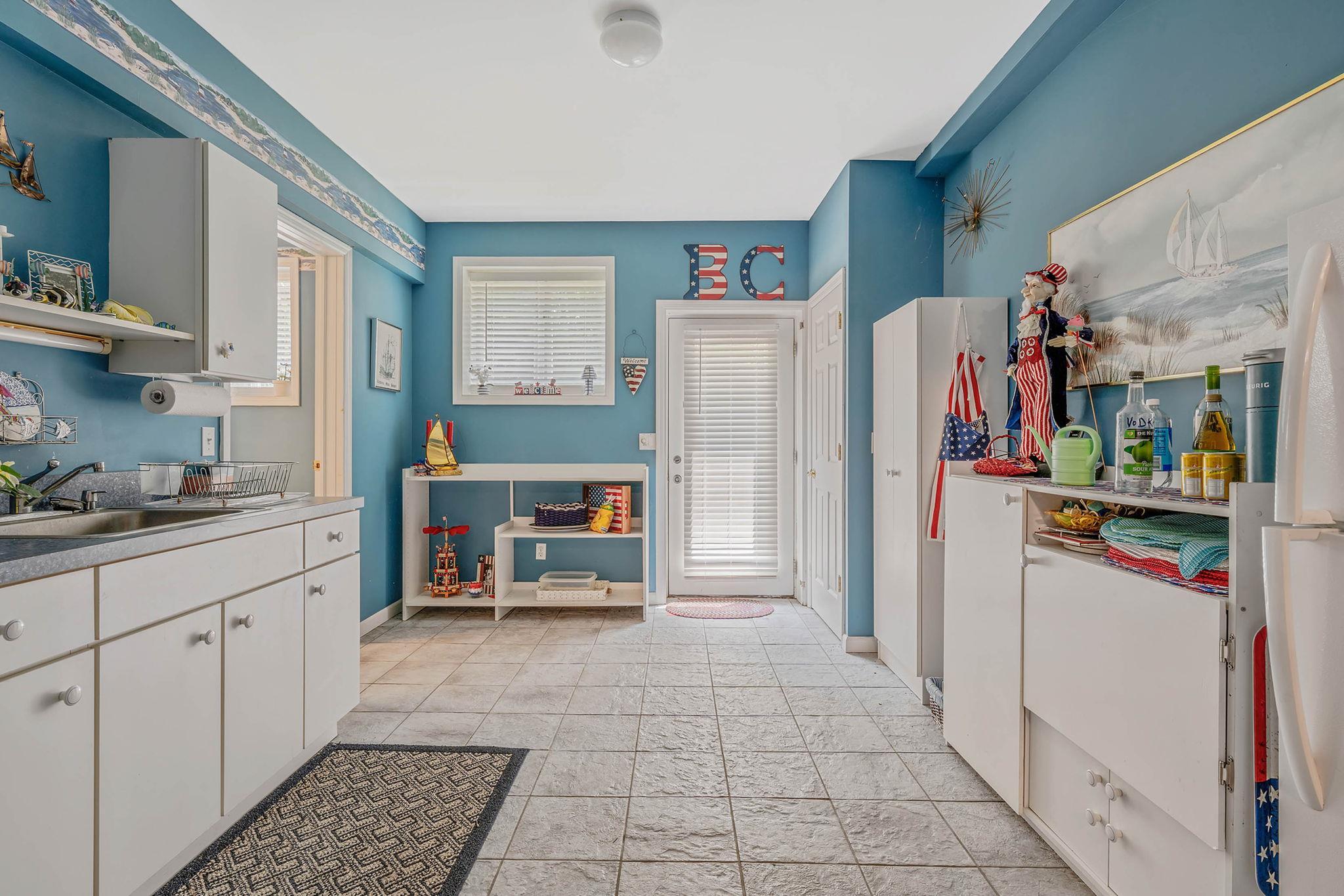 Single Family Ring Neck  Suffolk County, NY 11792, MLS-873547-36
