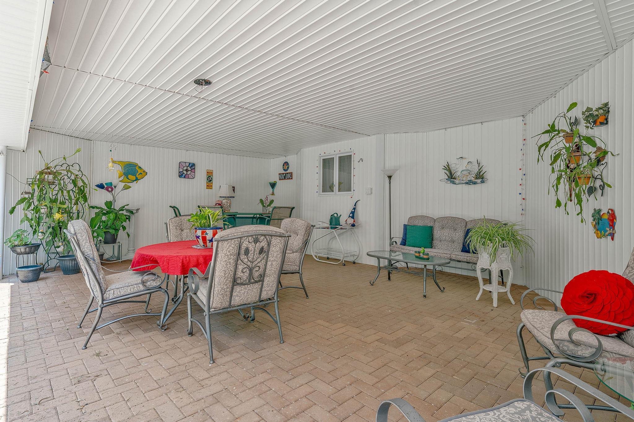 Single Family Ring Neck  Suffolk County, NY 11792, MLS-873547-40